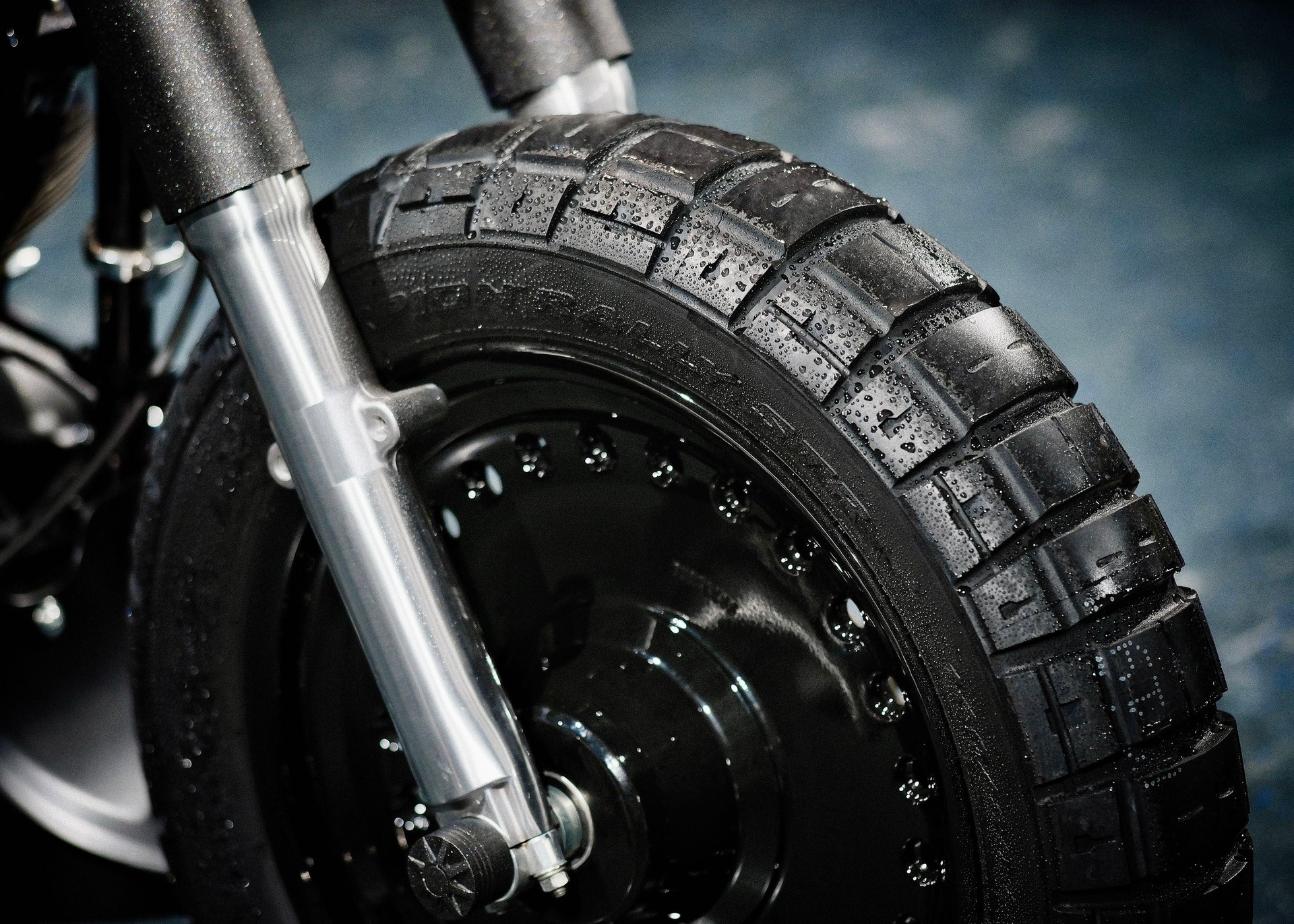 HARLEY-DAVIDSON FLSTFI Fat Boy-image-6