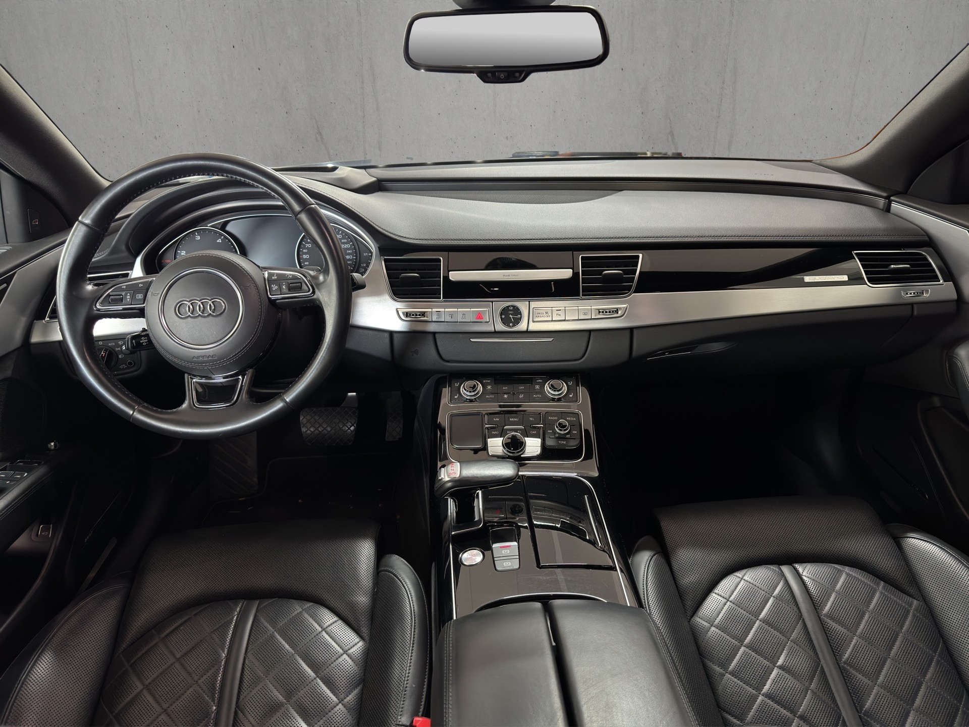AUDI A8 3.0 V6 TDI quattro *Pano-Luftfederung-Bose*-image-9