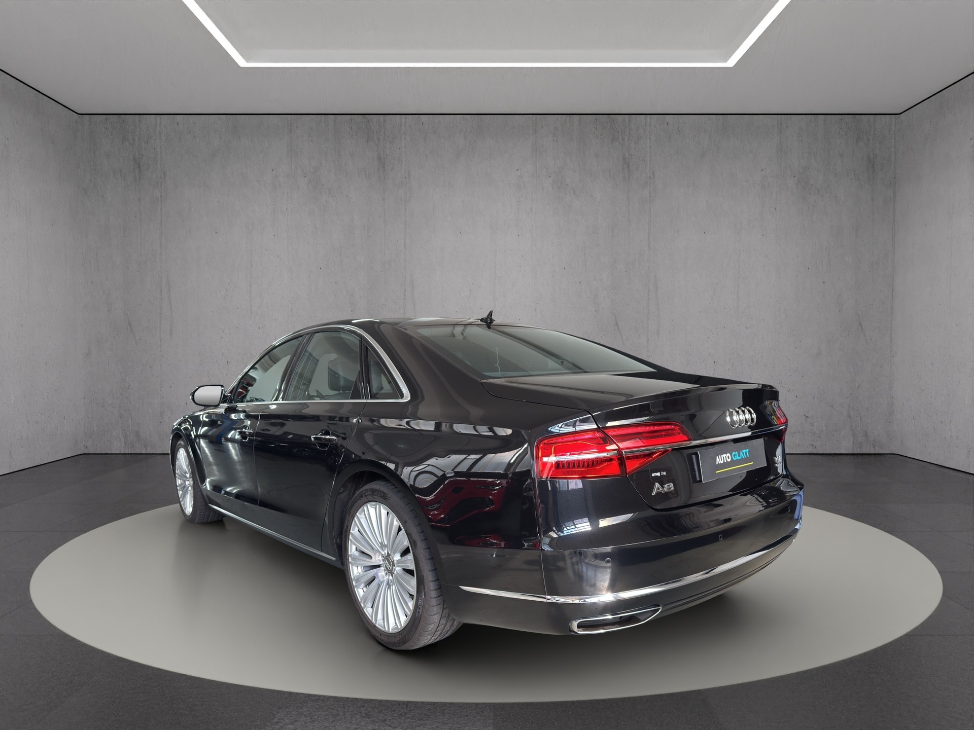 AUDI A8 3.0 V6 TDI quattro *Pano-Luftfederung-Bose*-image-2