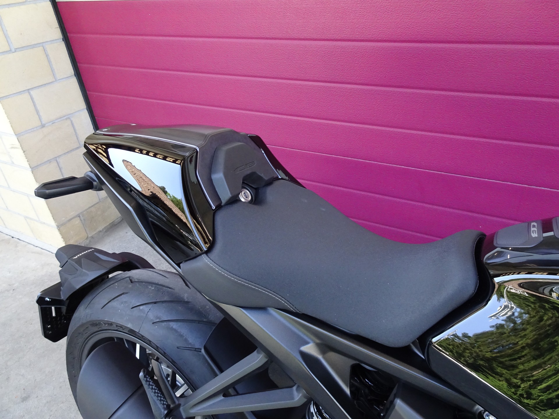 HONDA CB 1000 R Black Edition-image-6