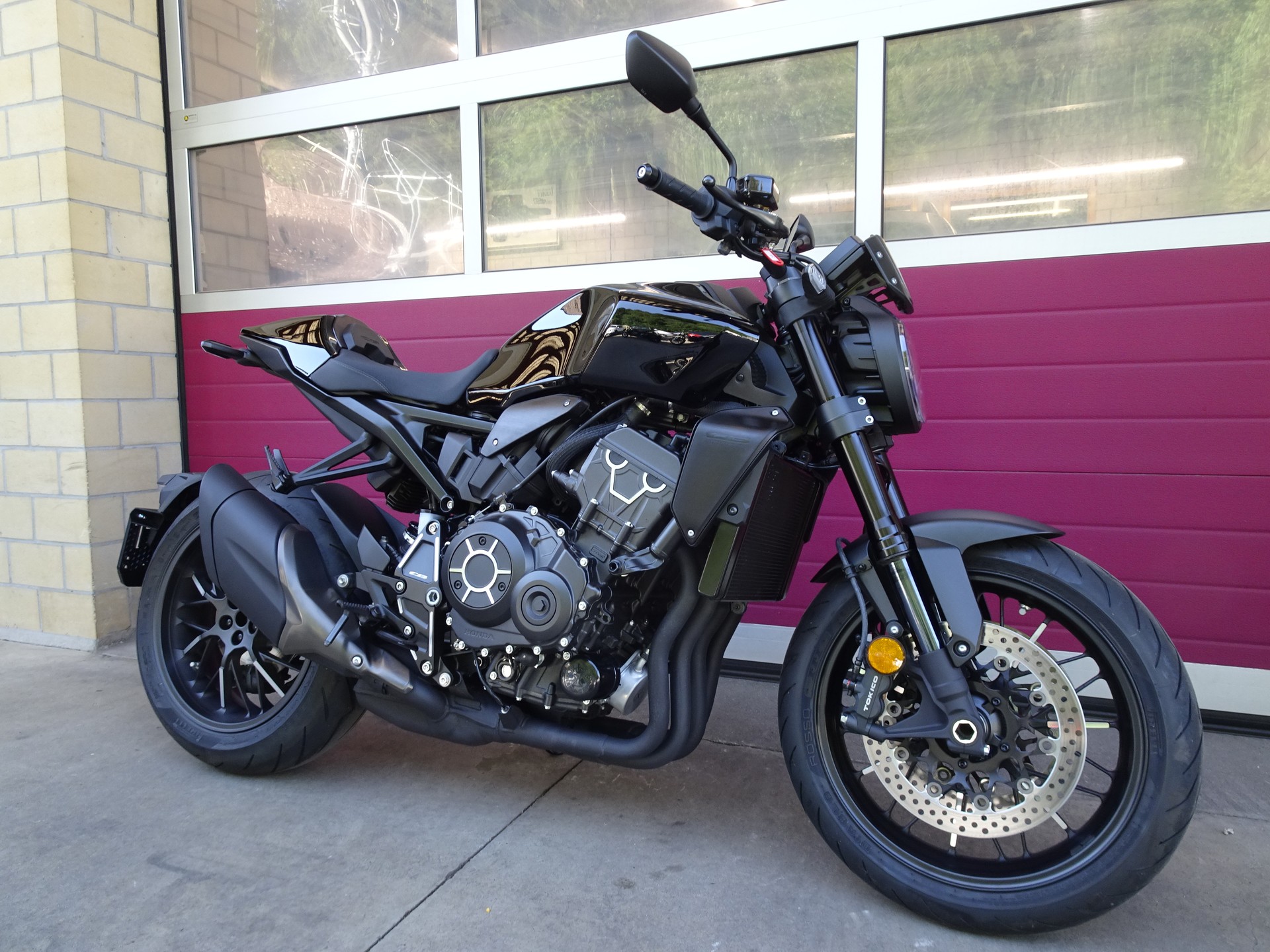 HONDA CB 1000 R Black Edition-image-10
