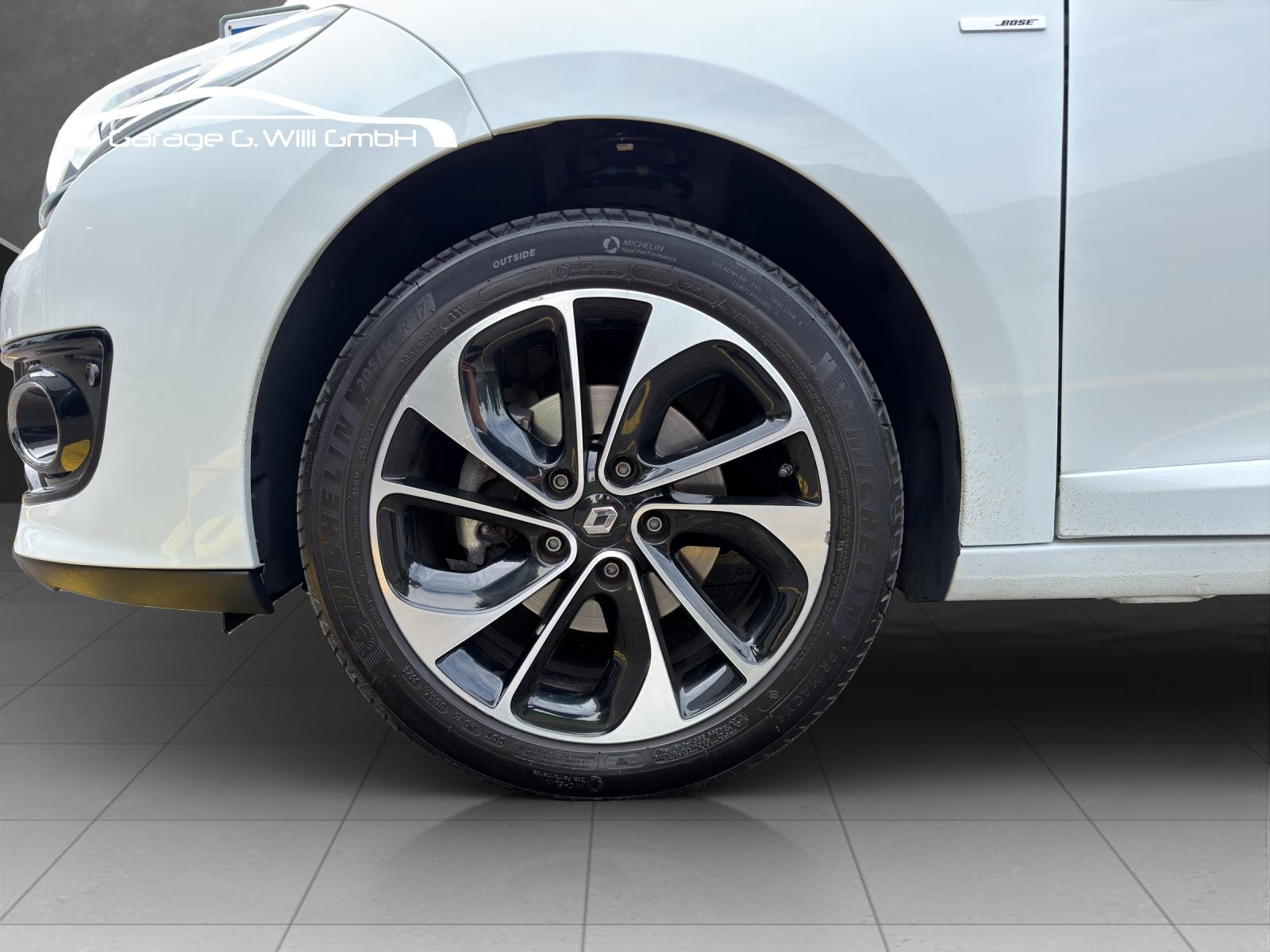 RENAULT Mégane Grandtour 1.2 16V Turbo Bose-image-24
