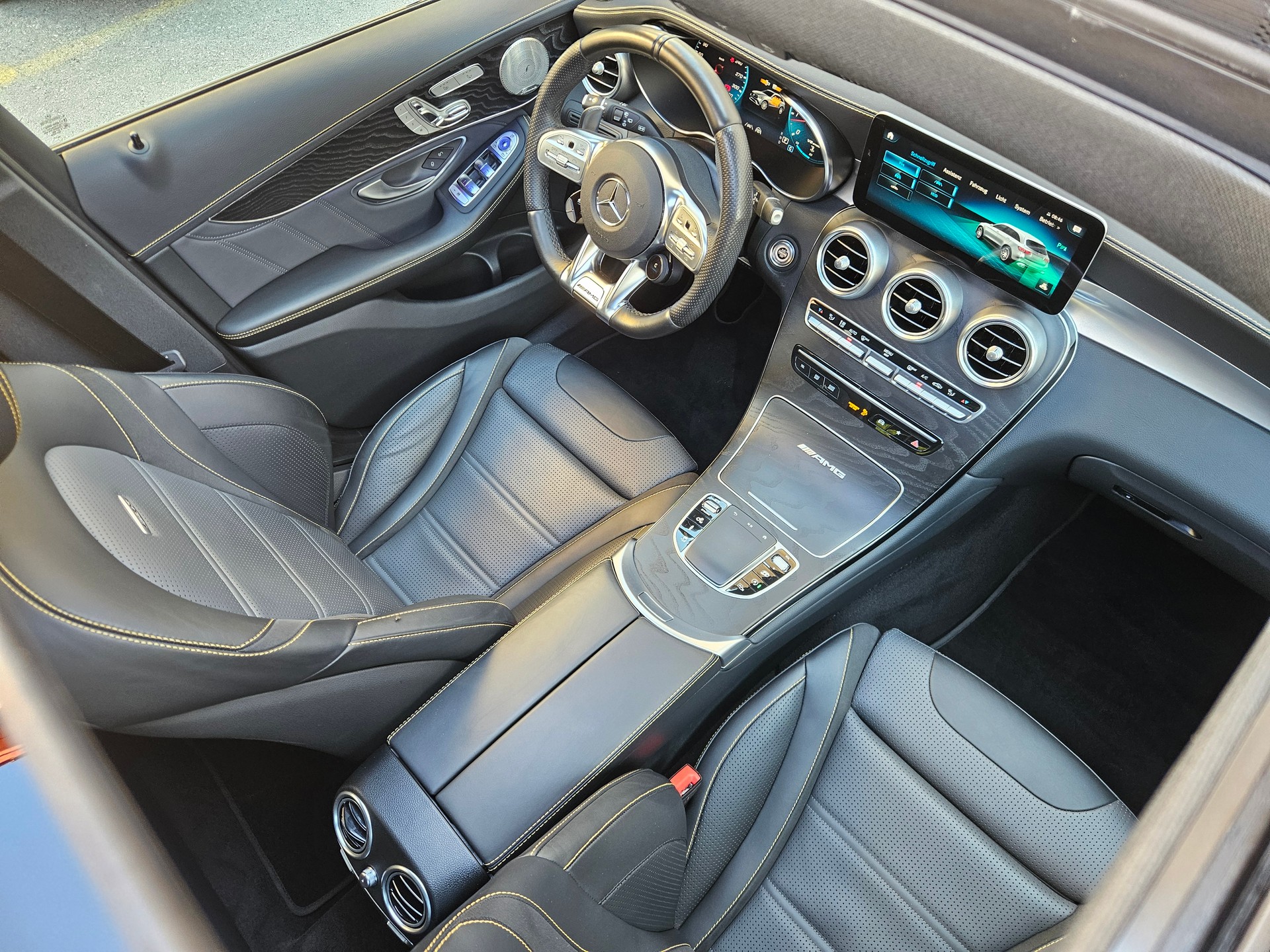 MERCEDES-BENZ GLC 63 AMG 4m+-image-12