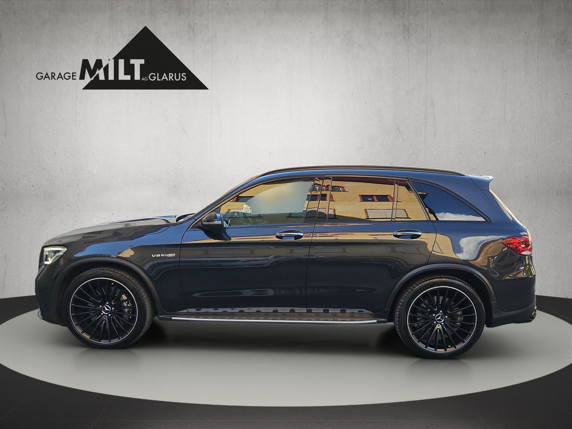 MERCEDES-BENZ GLC 63 AMG 4m+-showroom-element-3