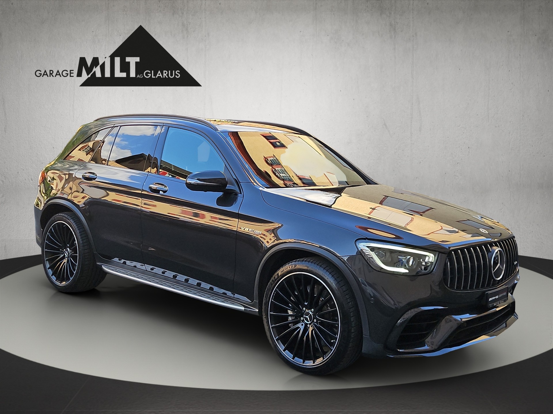 MERCEDES-BENZ GLC 63 AMG 4m+-showroom-element-1
