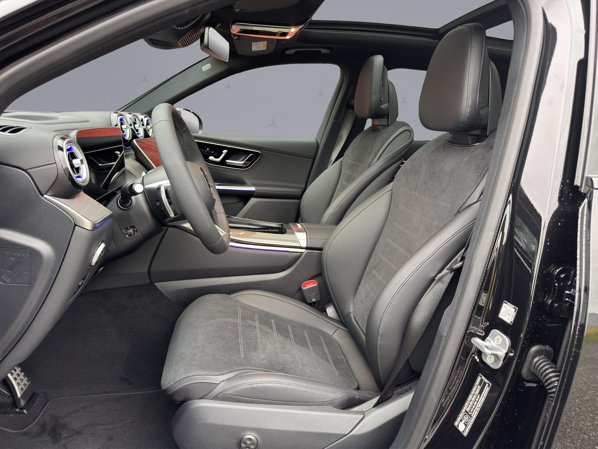 MERCEDES-BENZ GLC 400 e EQ Star AMG Line 4matic-image-8
