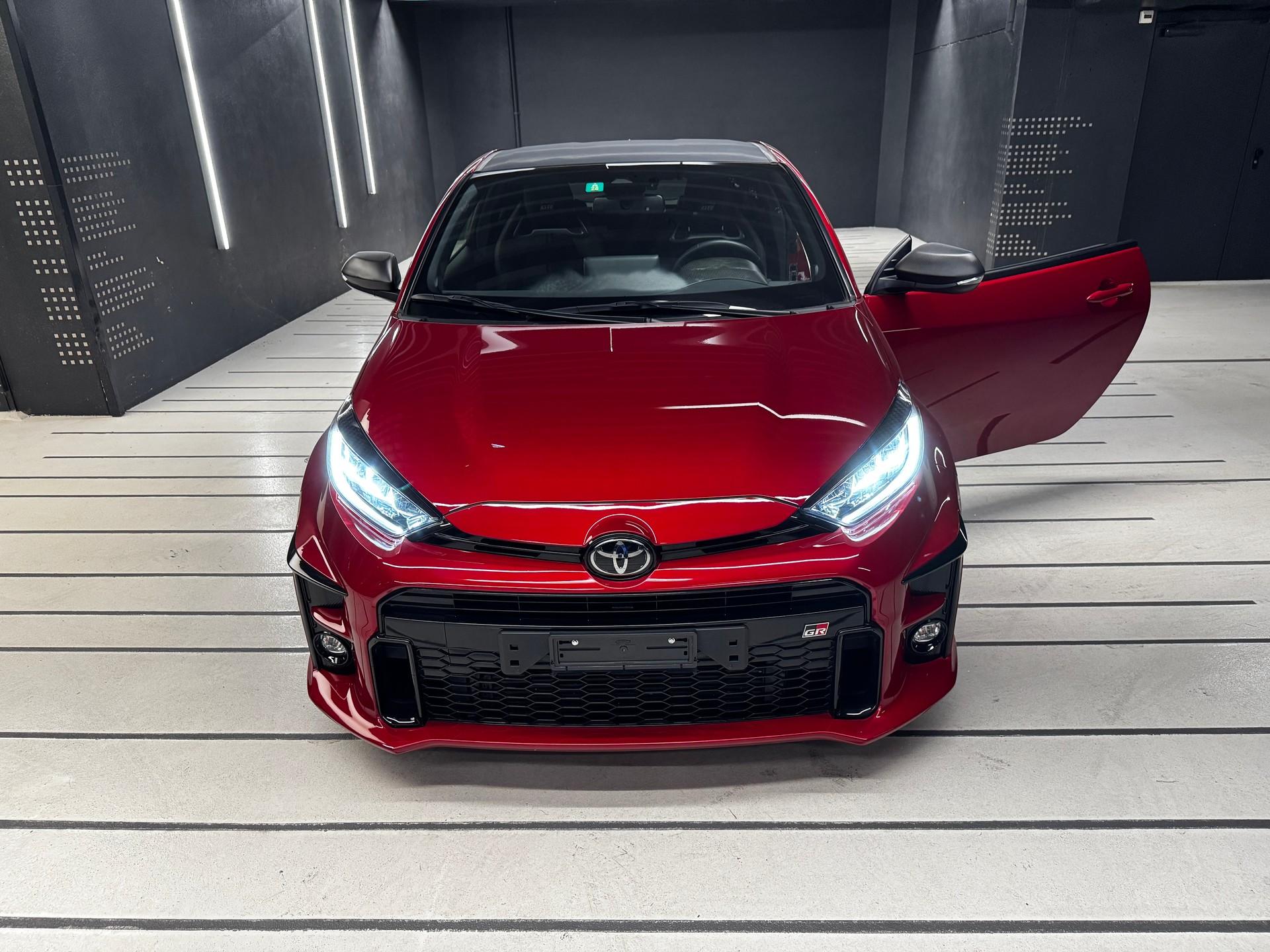 TOYOTA Yaris 1.6 GR Sport-image-14