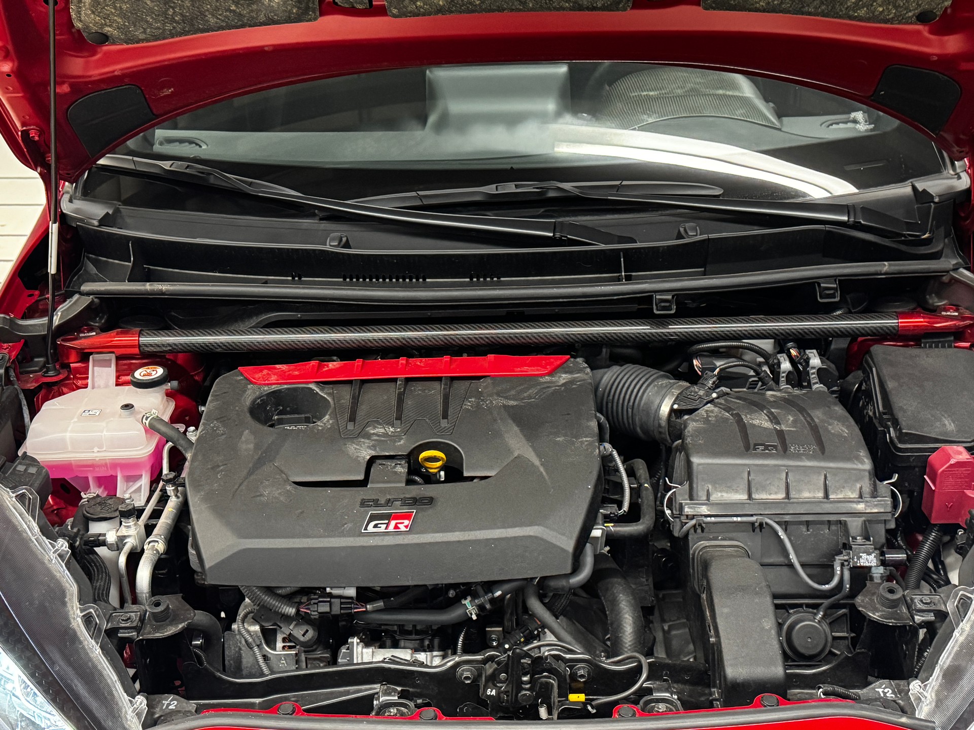 TOYOTA Yaris 1.6 GR Sport-image-5