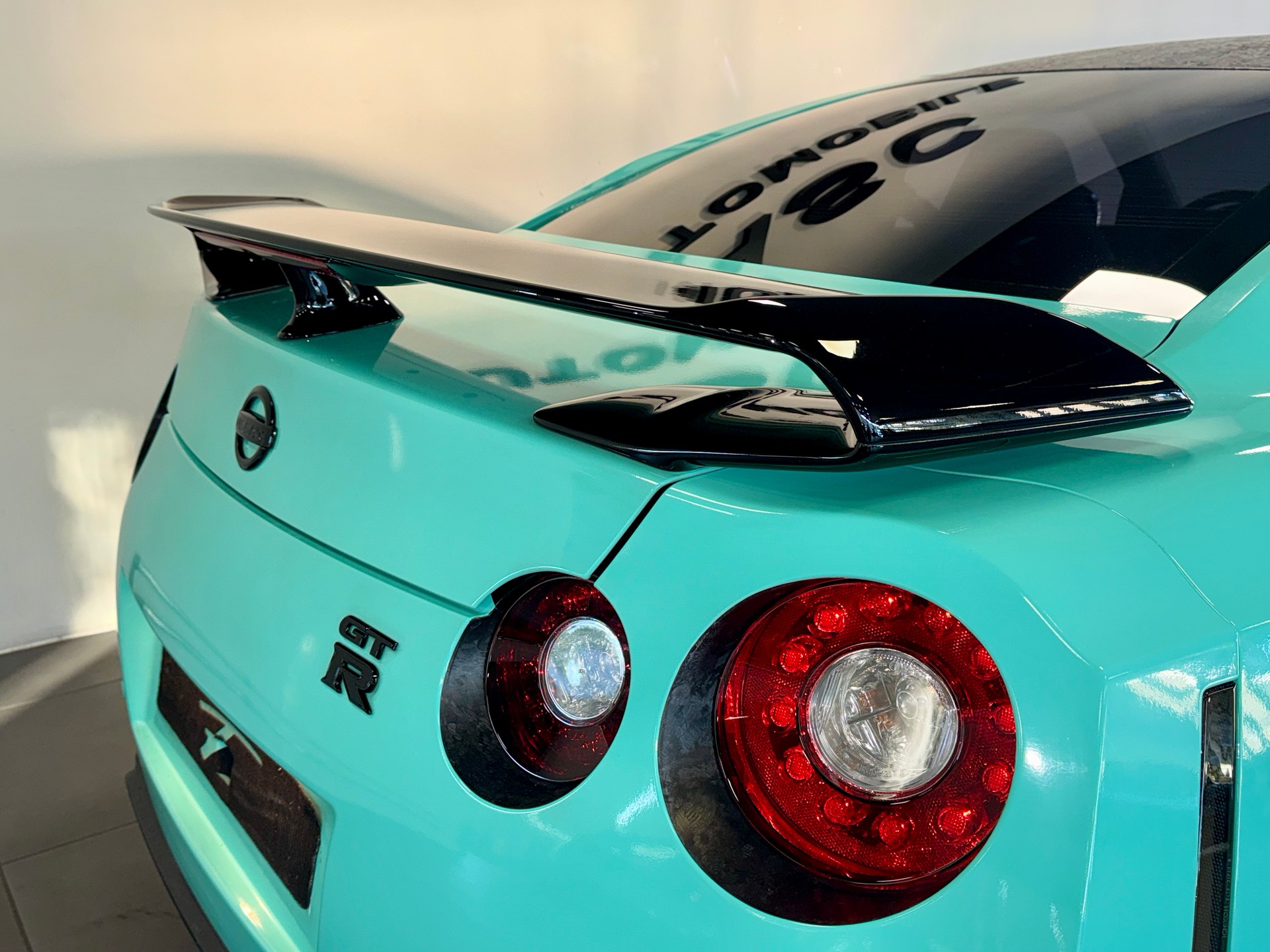NISSAN GT-R 3.8 V6 Biturbo Premium Edition + BOSE-image-8