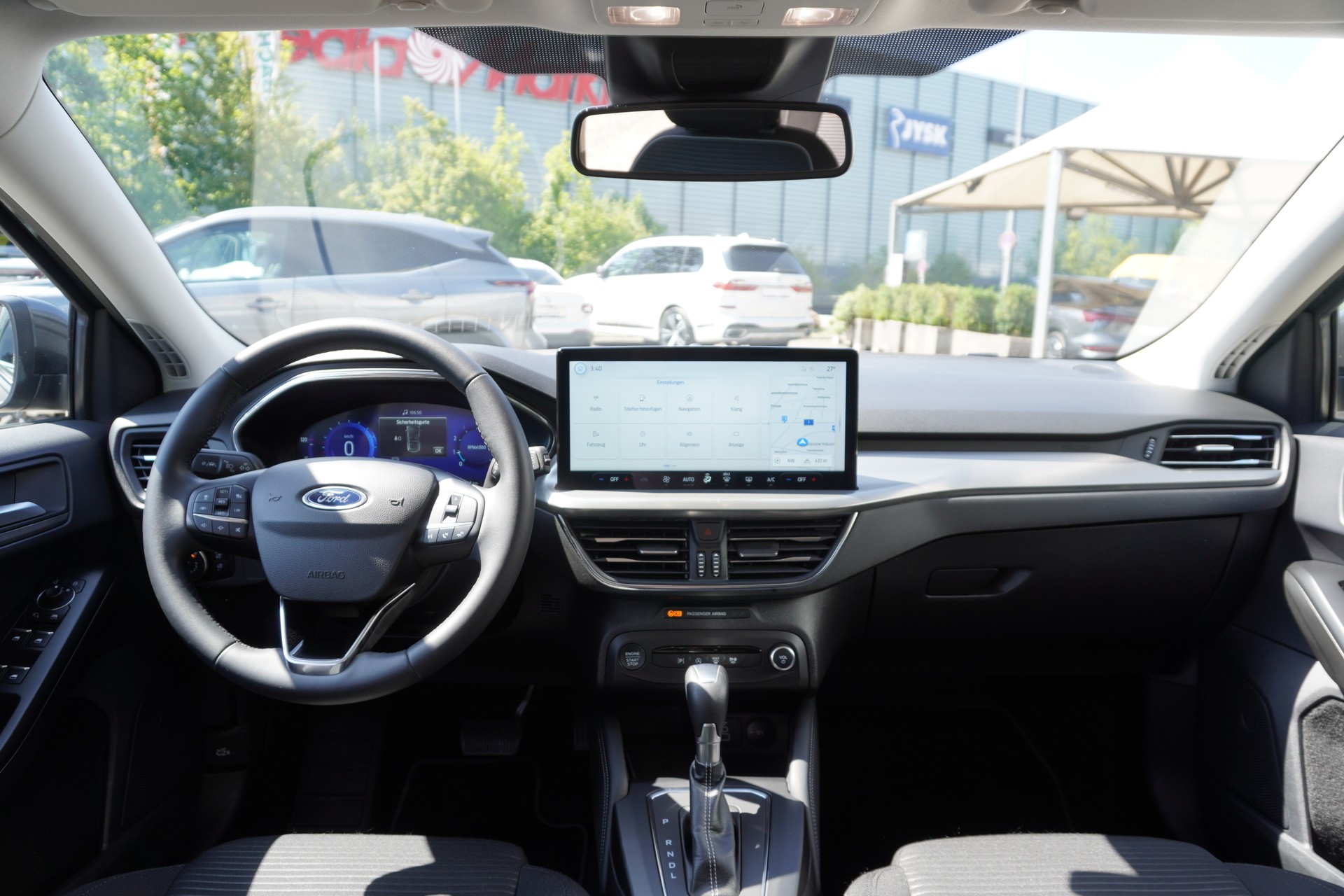 FORD Focus 1.0 MHEV Titanium X Automat-image-11