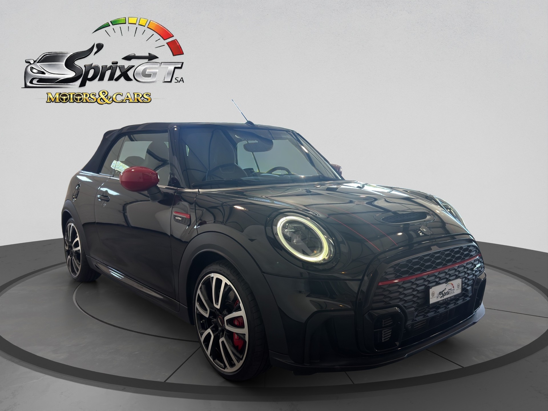 MINI Cooper John Cooper Works Cabriolet Steptronic-image-6