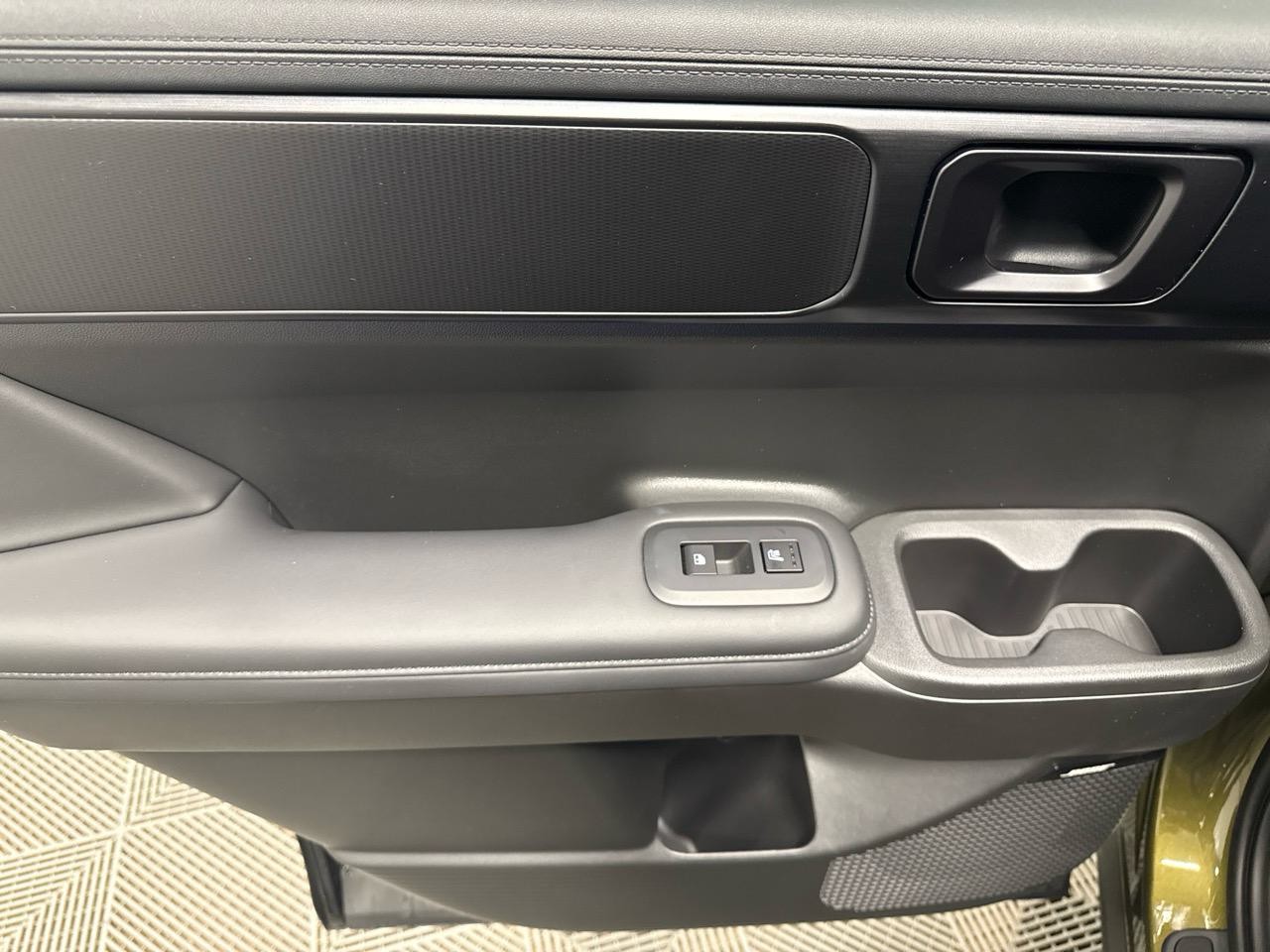 HYUNDAI Santa Fe 1.6 T-GDi PHEV Calligraphy 4WD Automatic-image-9