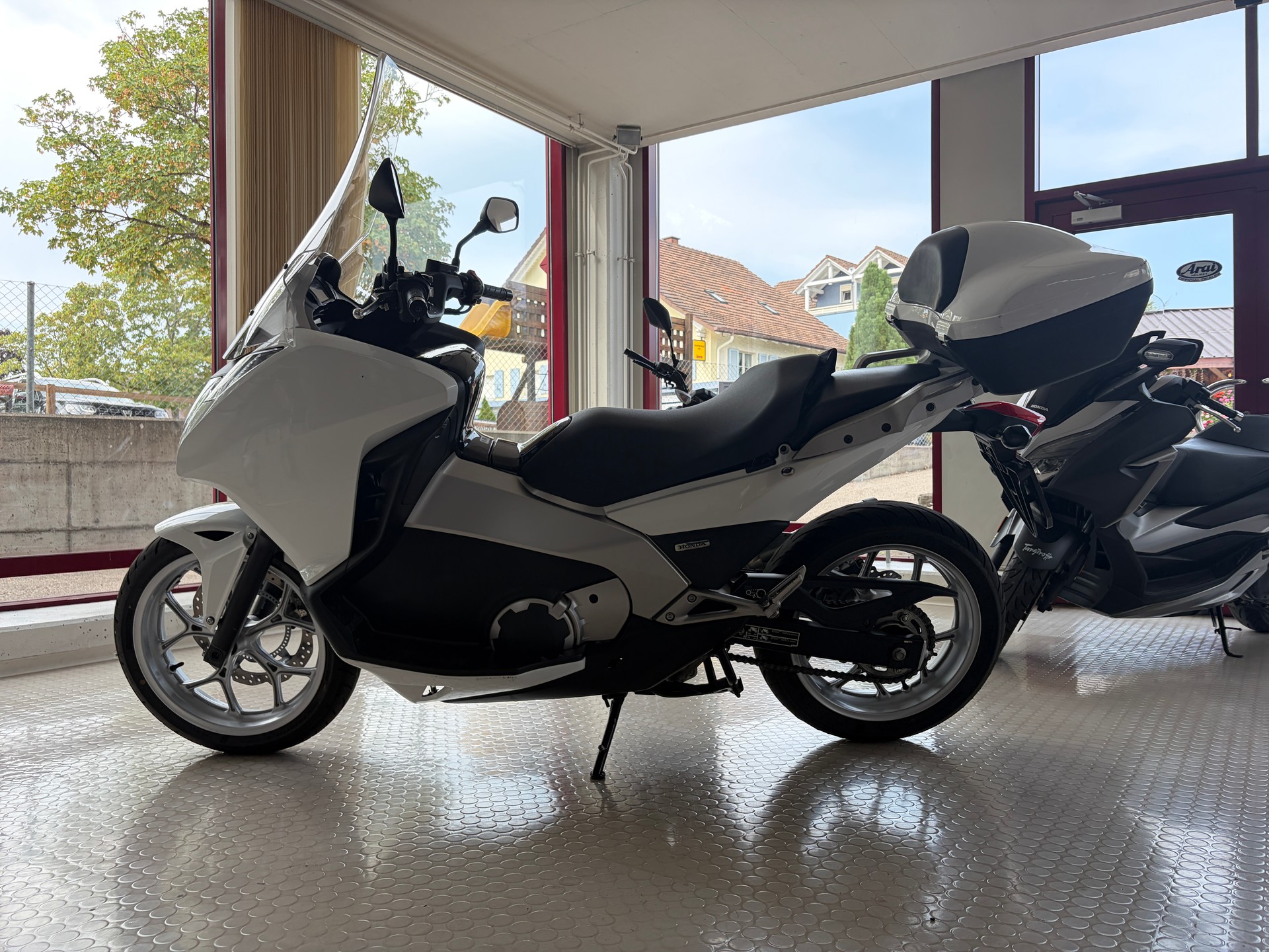 HONDA NC 700 D Integra ABS-image-1