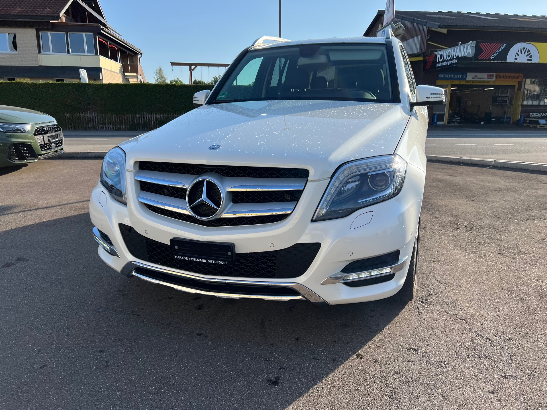 MERCEDES-BENZ GLK 220 BlueTEC Swiss Star Ed. 4Matic 7G-Tronic-showroom-element-2