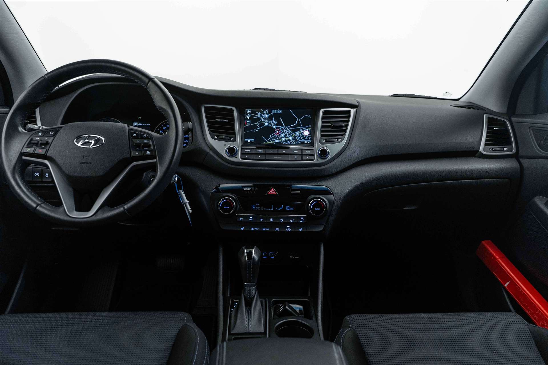 HYUNDAI HYUNDAI Tucson 1.7 CRDI Plena 2WD DCT-image-8