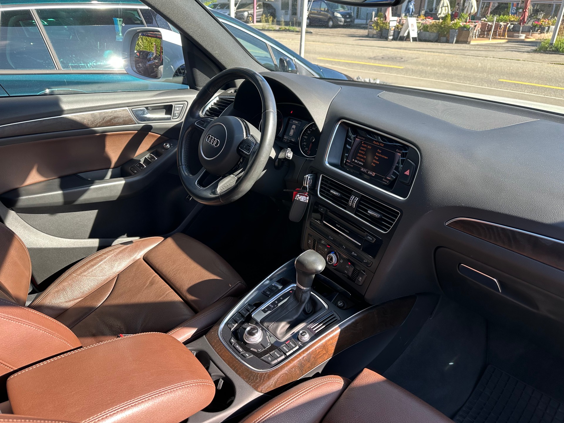 AUDI Q5 2.0 TDI S-tronic-image-6