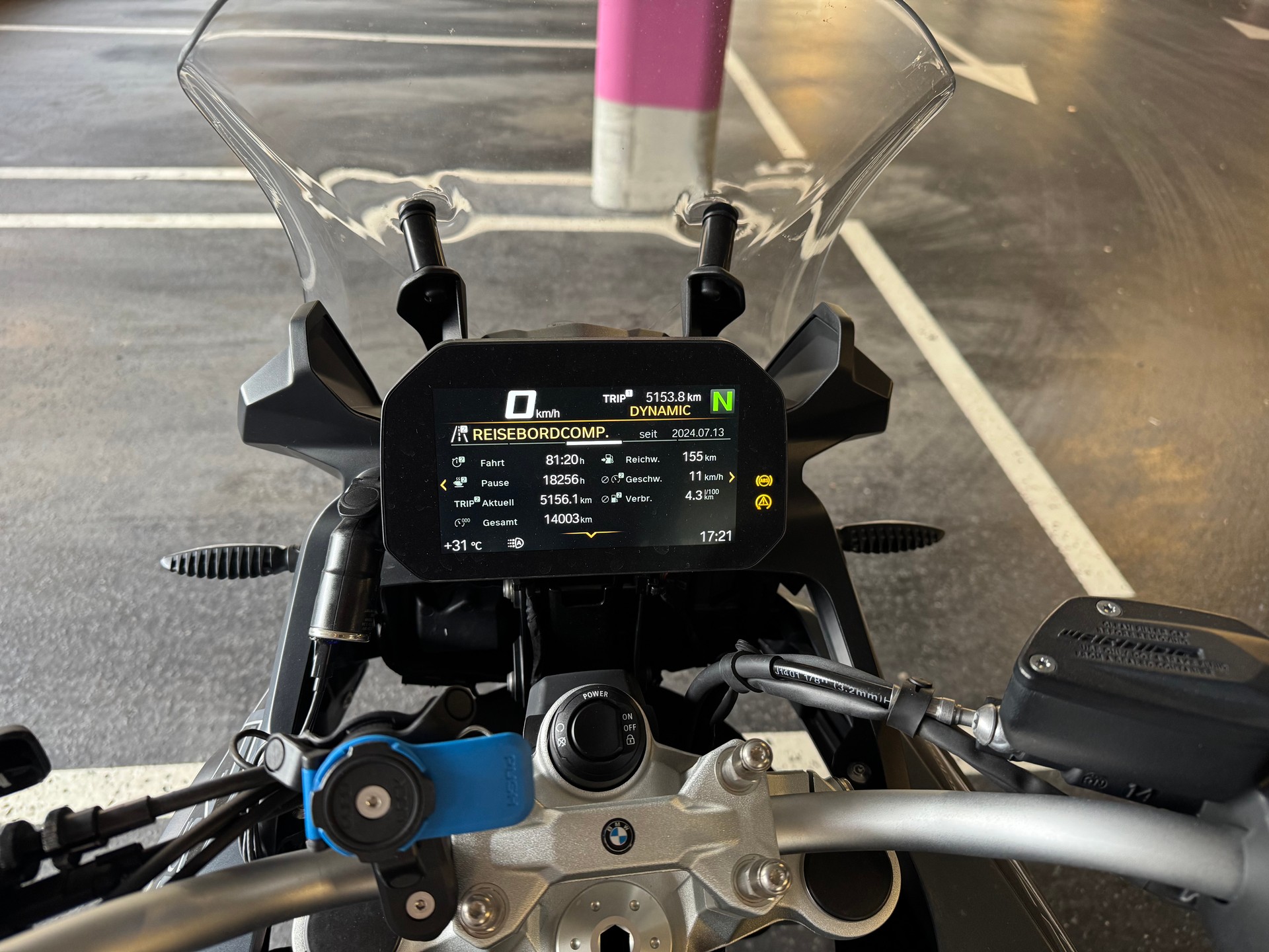 BMW F 750 GS ABS (35kW)-image-4