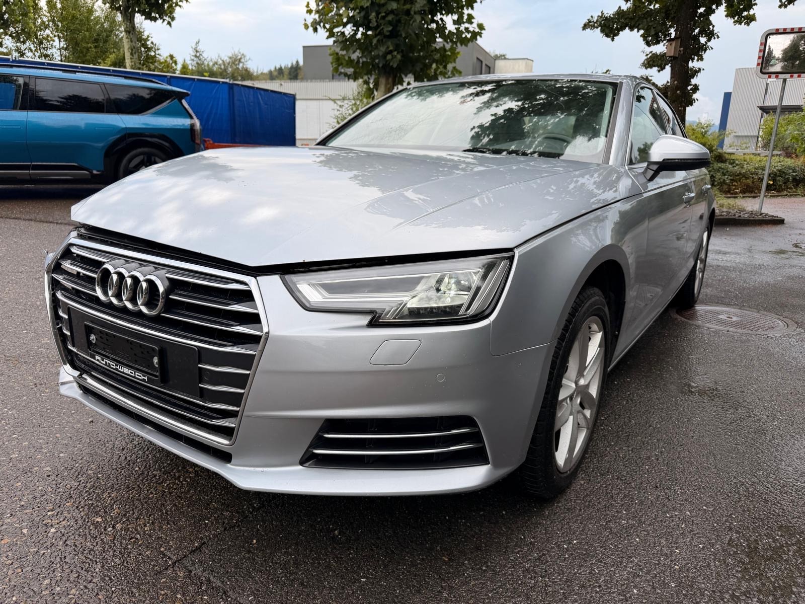 AUDI A4 Limousine 2.0 TFSI Design-image-1