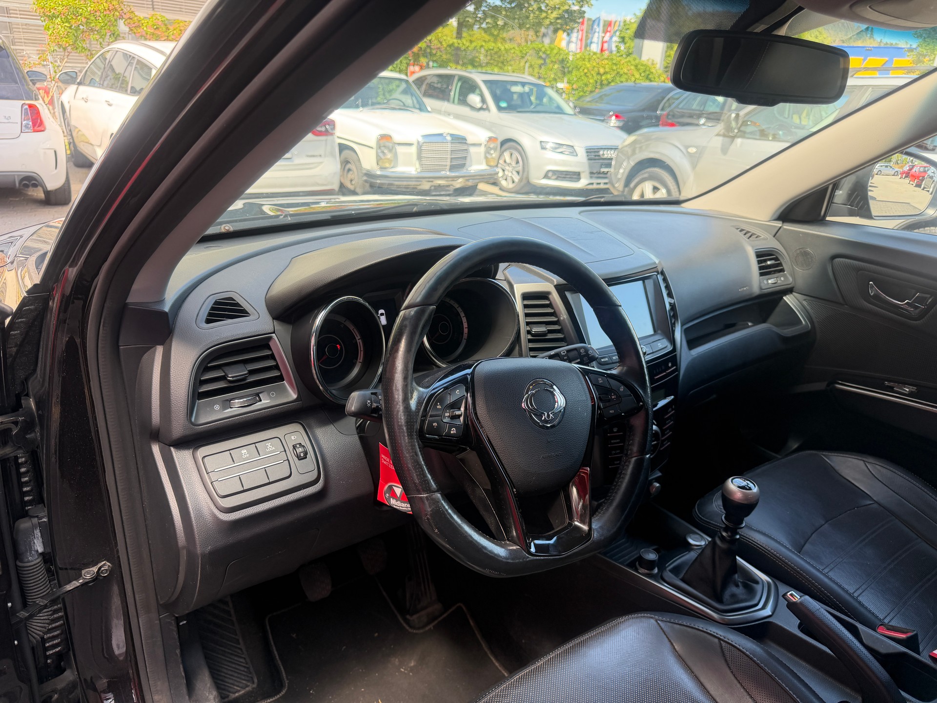 KGM-SsangYong XLV 1.6 eXDi Sapphire 4WD-image-8