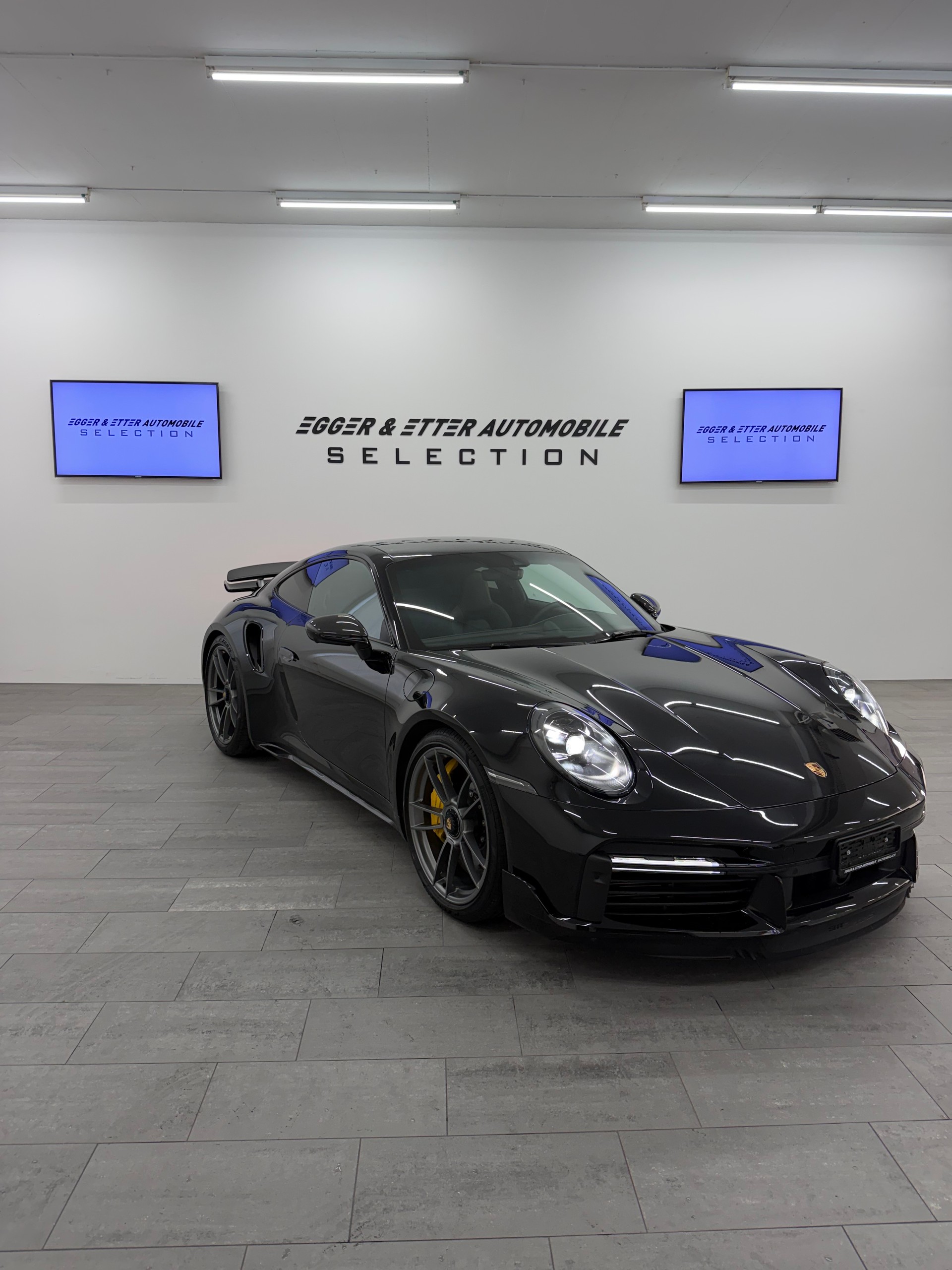 PORSCHE 911 Turbo S PDK-showroom-element-2