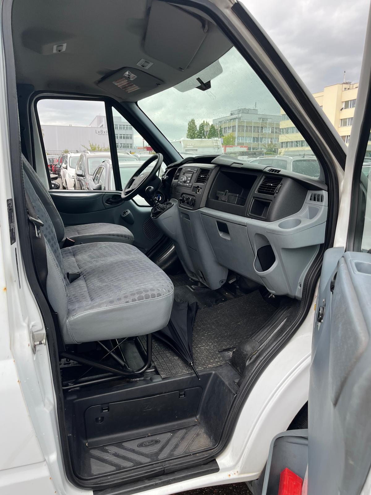 FORD Transit 350L Level 3-image-8
