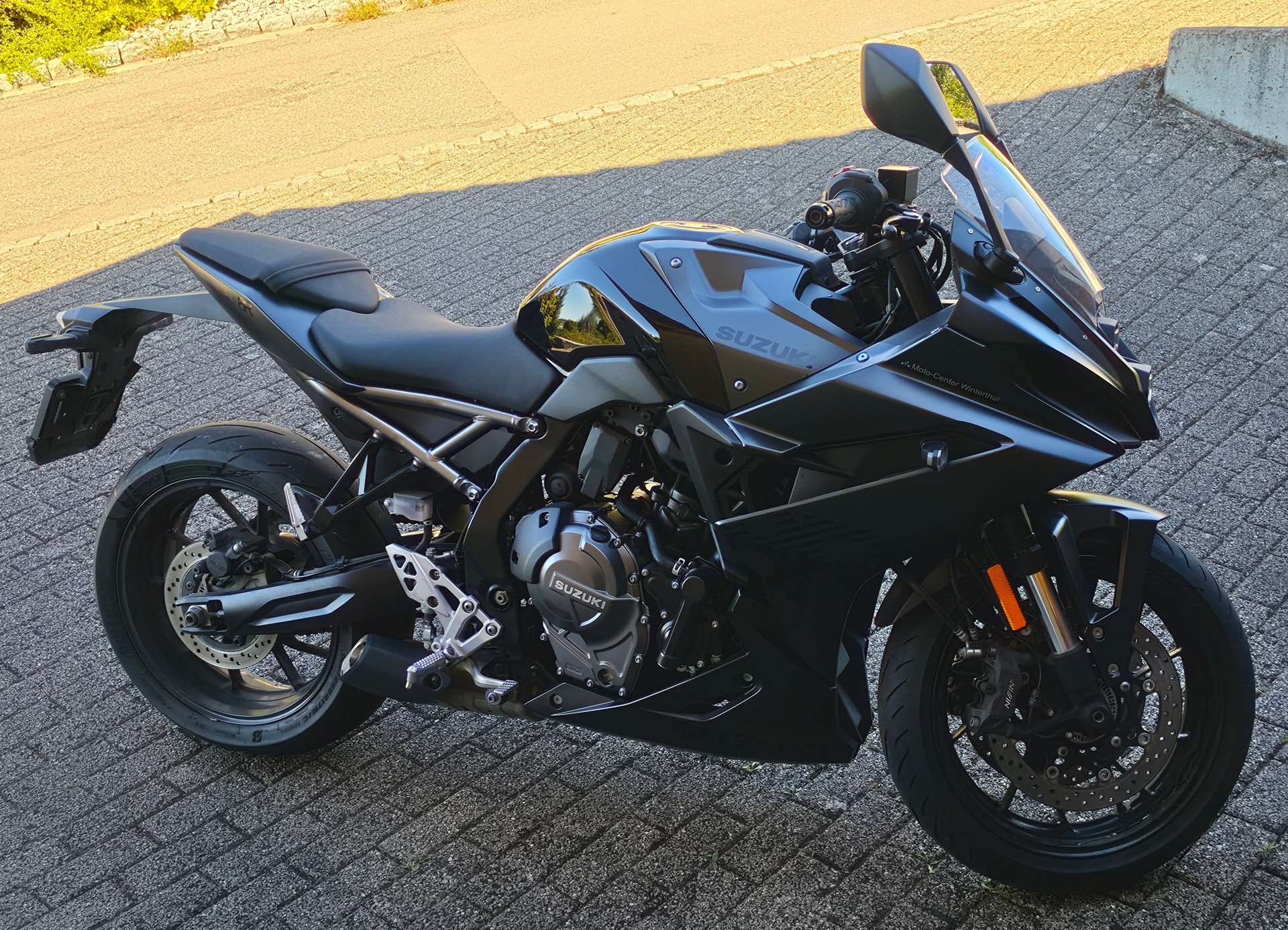 SUZUKI GSX 8 R (35kW)-image-0