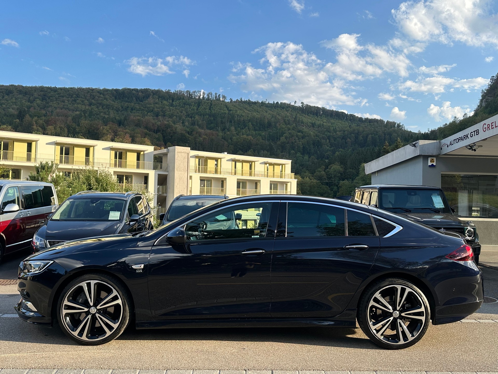 OPEL Insignia 2.0 T Grand Sport Excellence 4WD Automat.-showroom-element-3