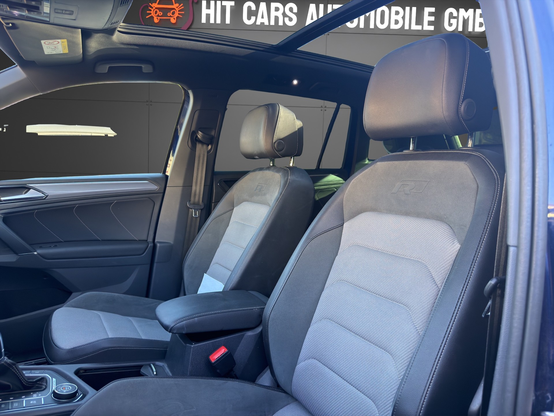 VW Tiguan 2.0 TDI SCR R-Line Highline 4Motion DSG-image-14