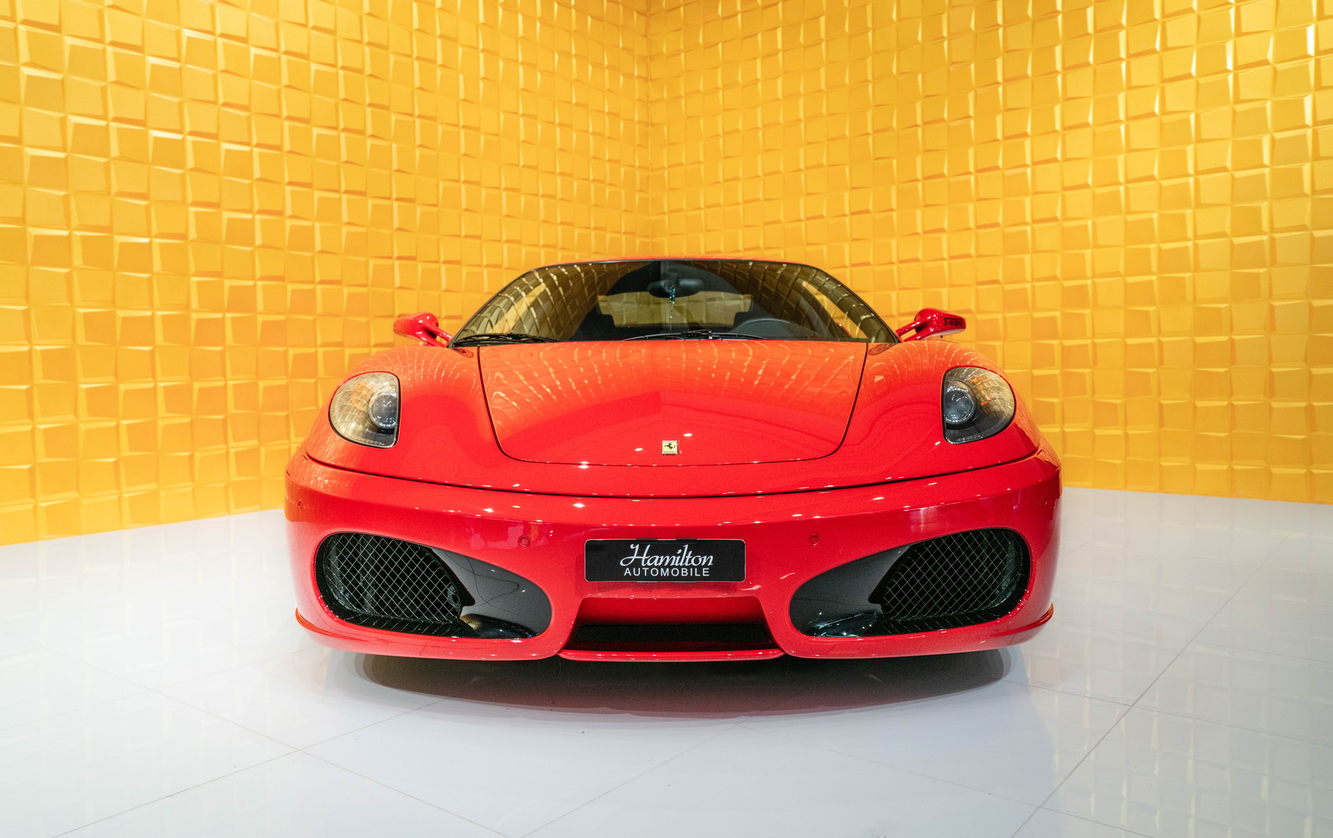 FERRARI F430-showroom-element-1