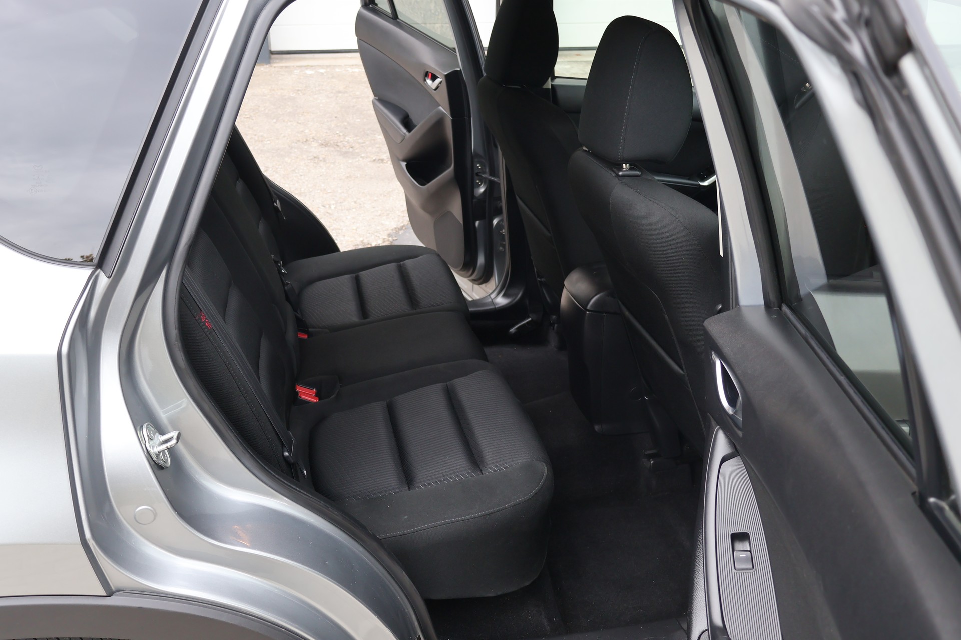 MAZDA CX-5 2.2 D Ambition FWD-image-9