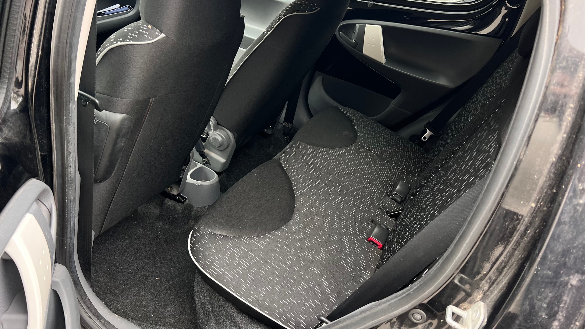 PEUGEOT 107 1.0 Trendy-image-6