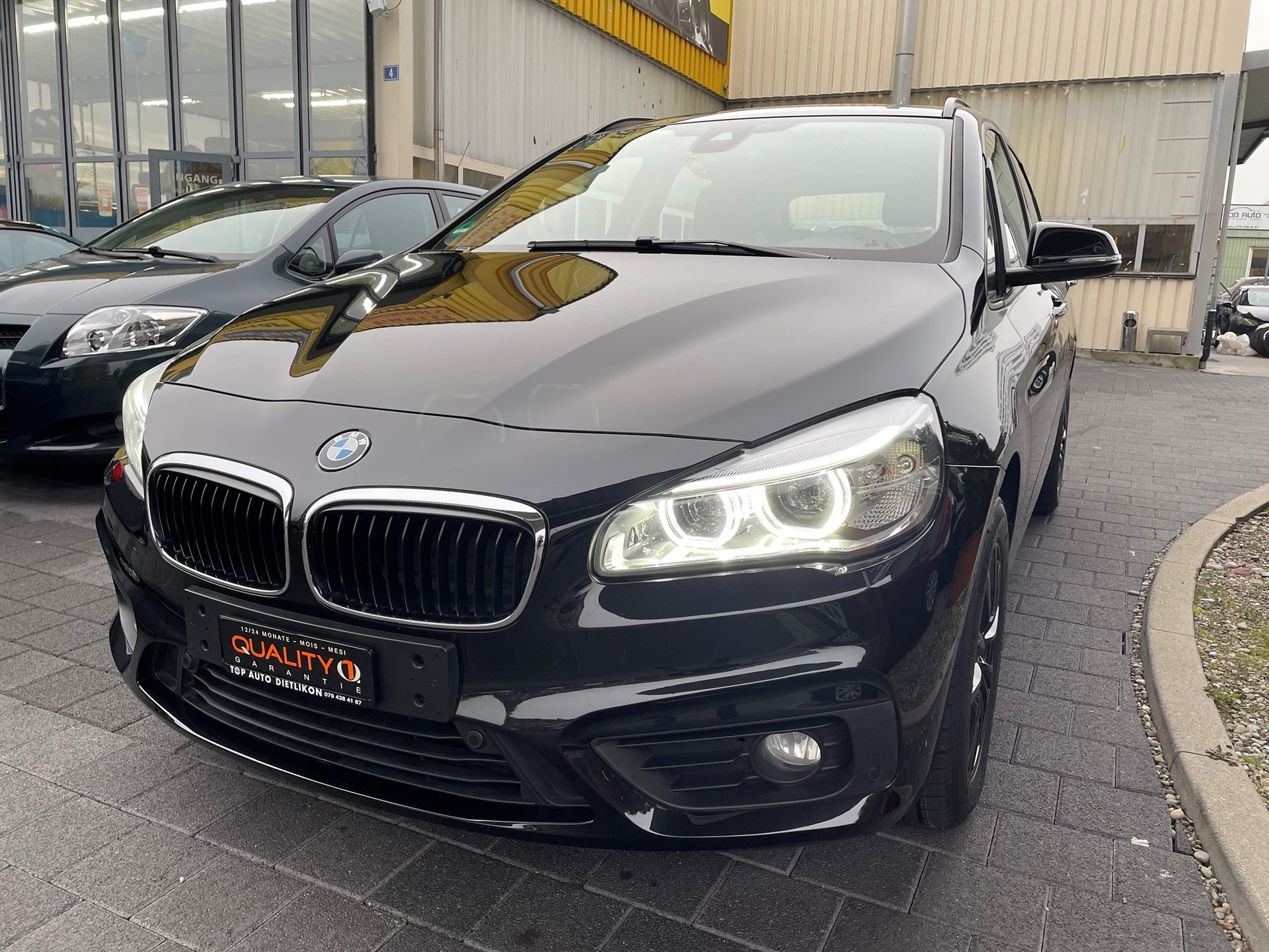 BMW 218i Steptronic-image-3