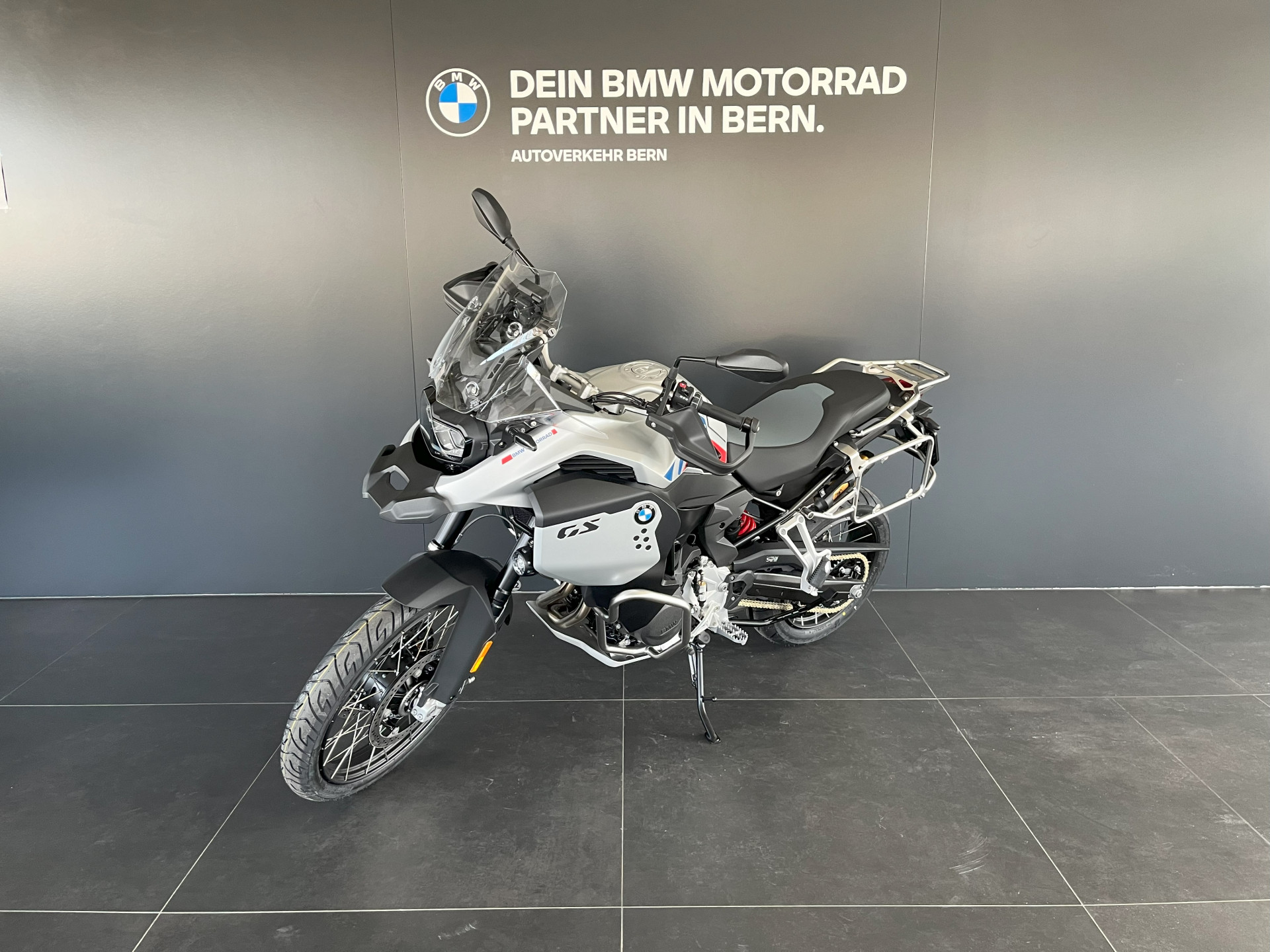 BMW F 900 GS Adventure-image-2