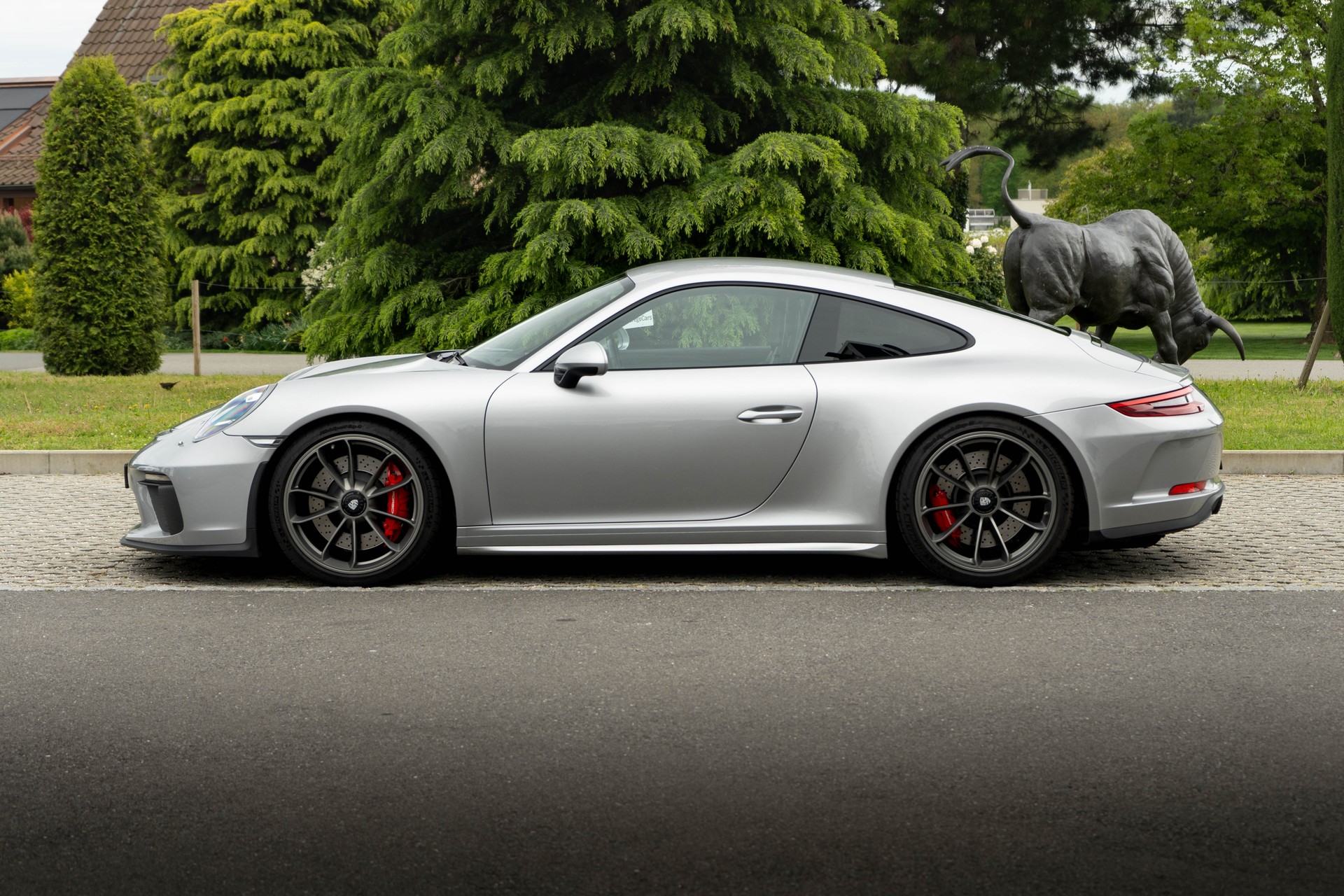 PORSCHE 911 GT3 Touring-image-5