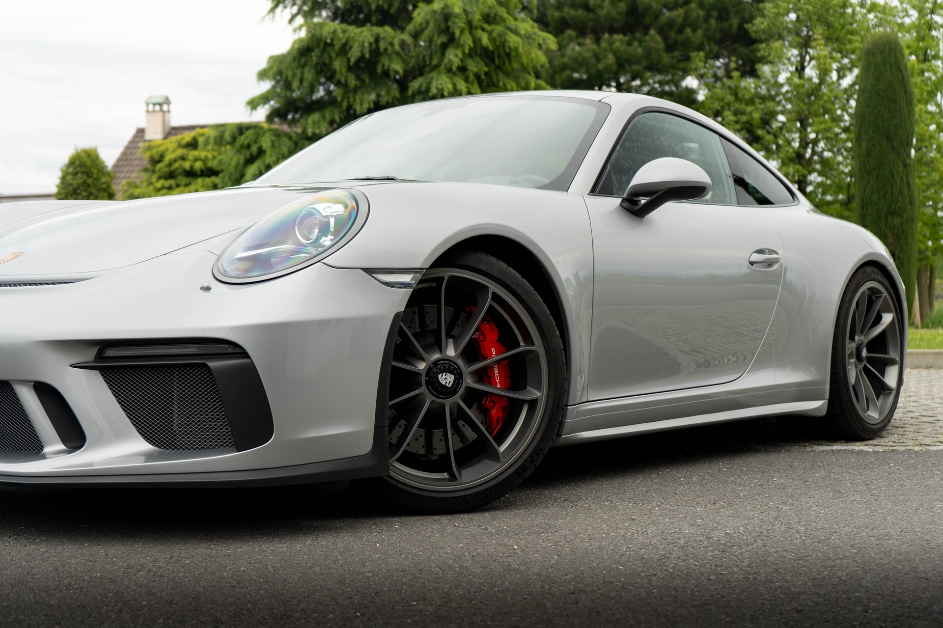 PORSCHE 911 GT3 Touring-image-3