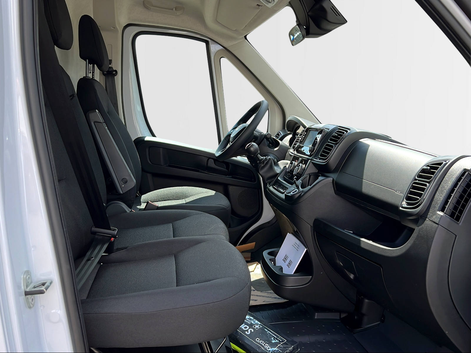 FIAT Ducato 35 L2H2 verglast-image-12