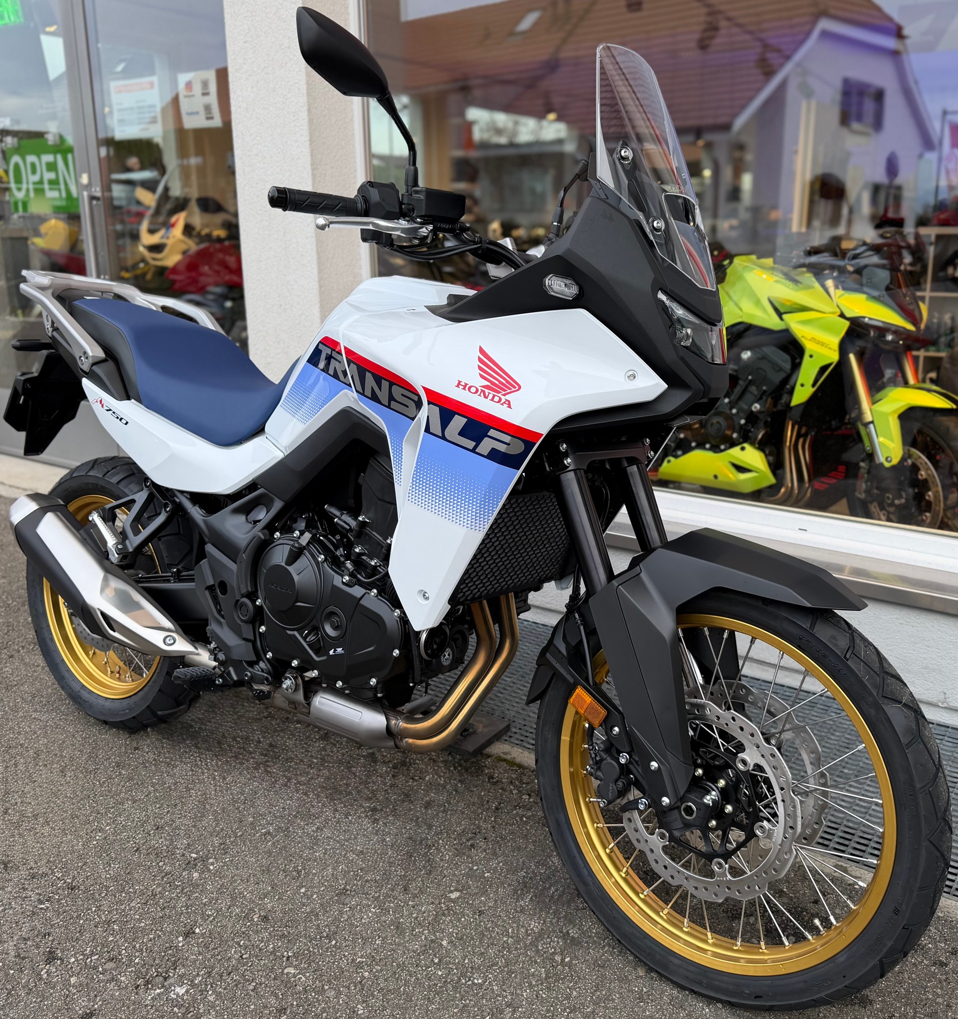 HONDA XL 750 Transalp - manuell-image-9