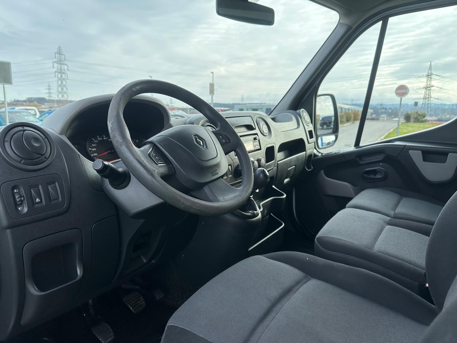 RENAULT Master P35 2.3dCi L4H1-image-24
