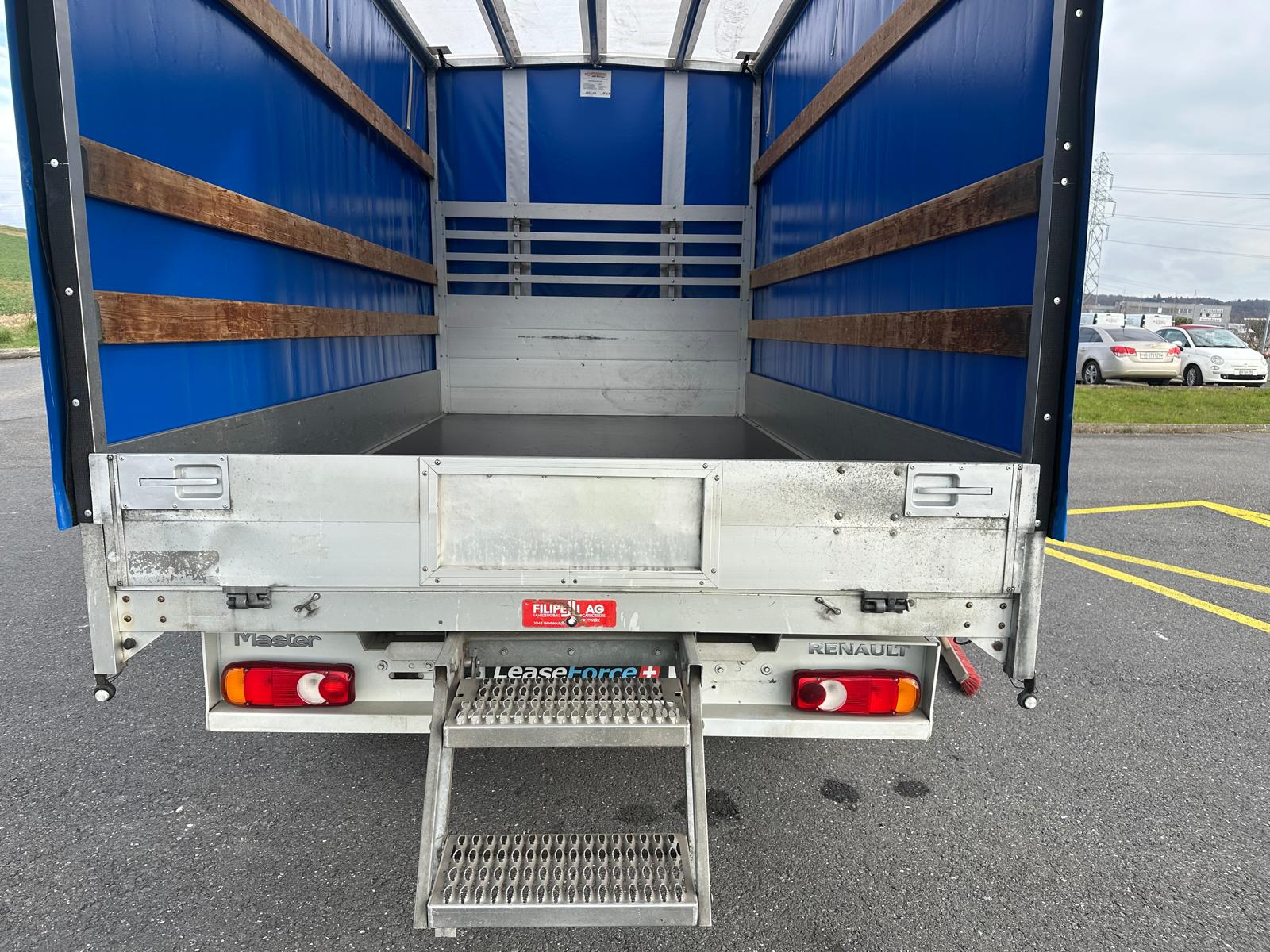RENAULT Master P35 2.3dCi L4H1-showroom-element-1