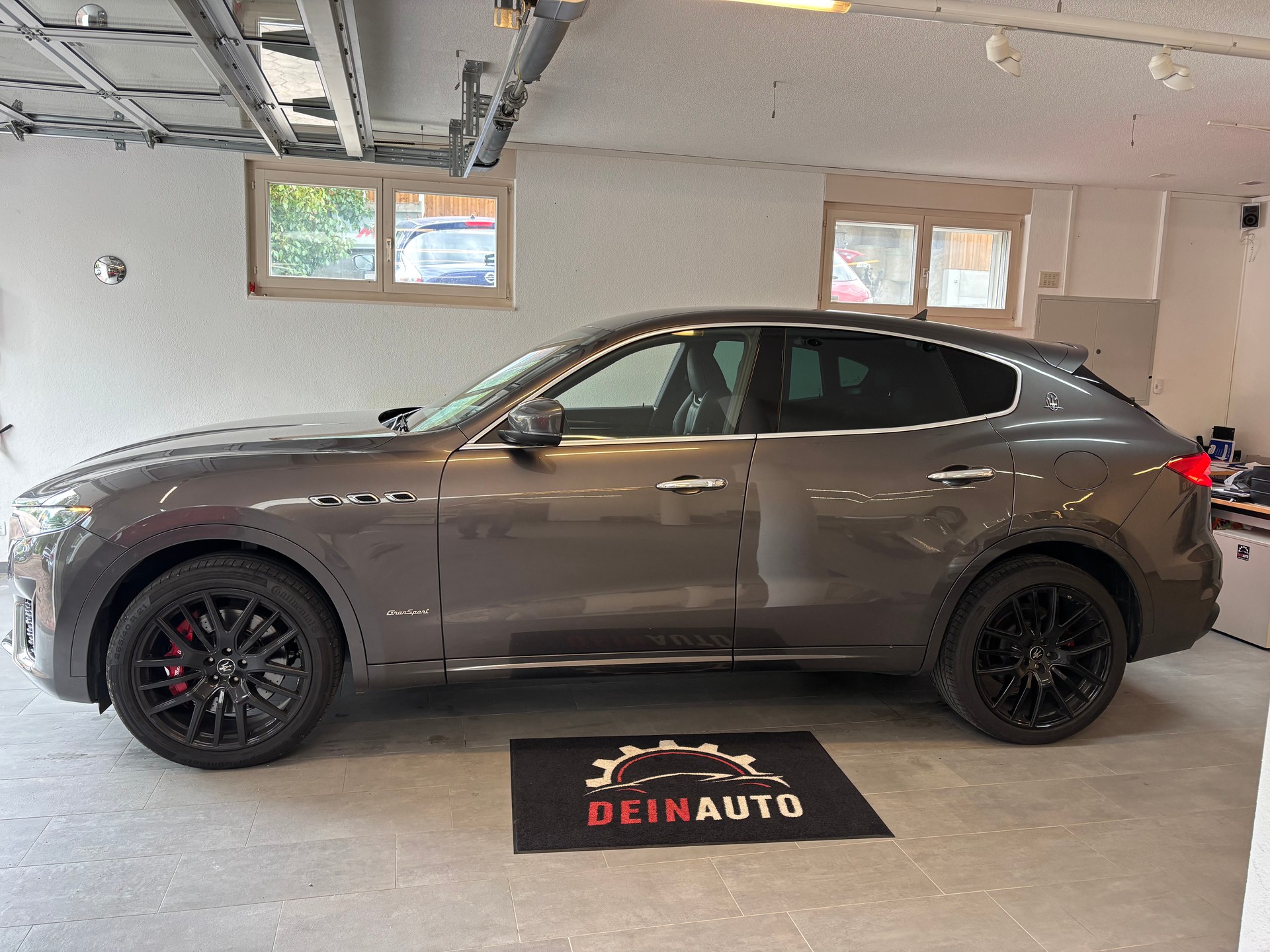 MASERATI Levante 3.0 V6 GranSport Automatica-image-1