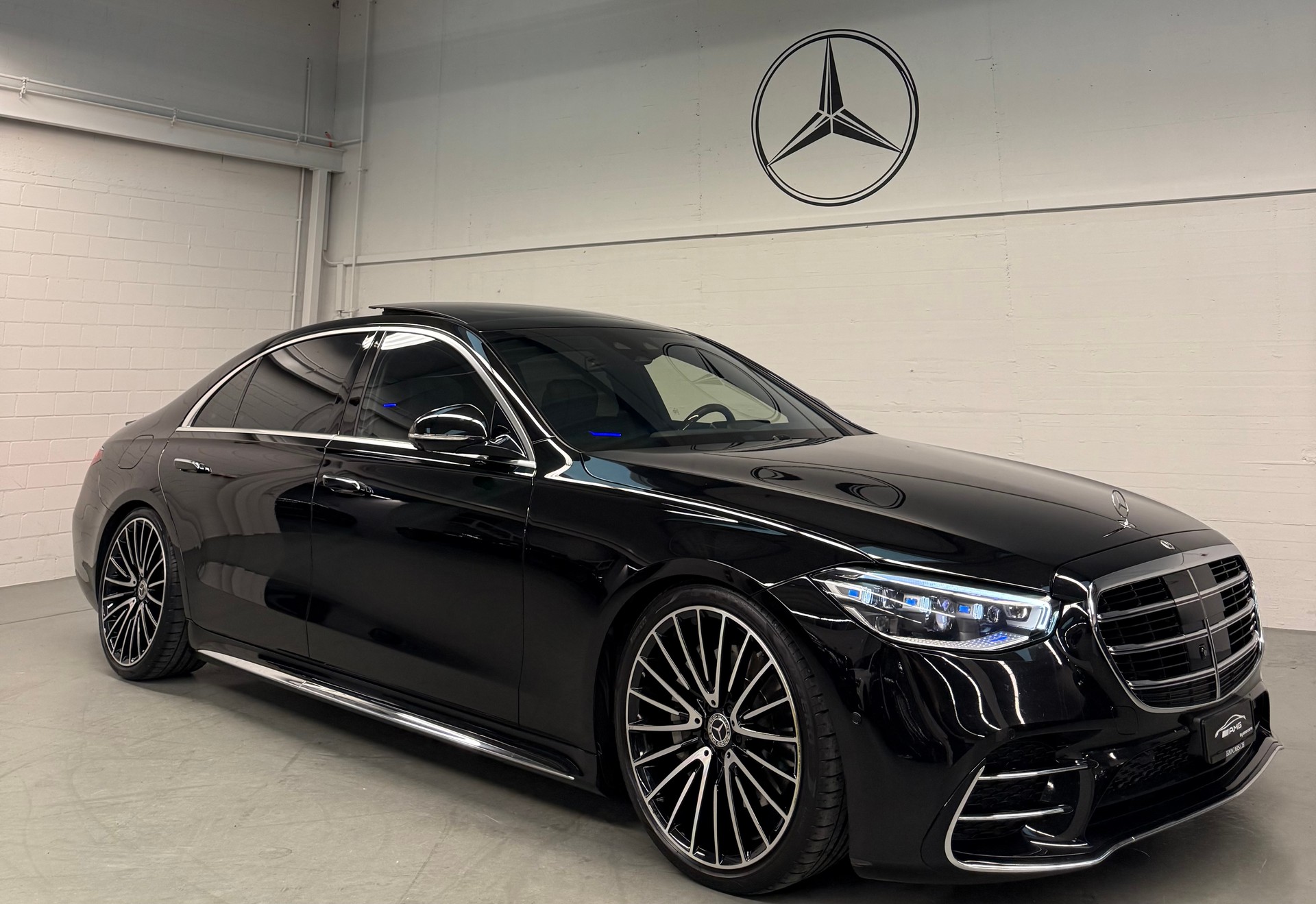 MERCEDES-BENZ S 400 d L 4Matic AMG Line 9G-Tronic Black Performance 2Jahre Garantie & Gratisservice-showroom-element-2