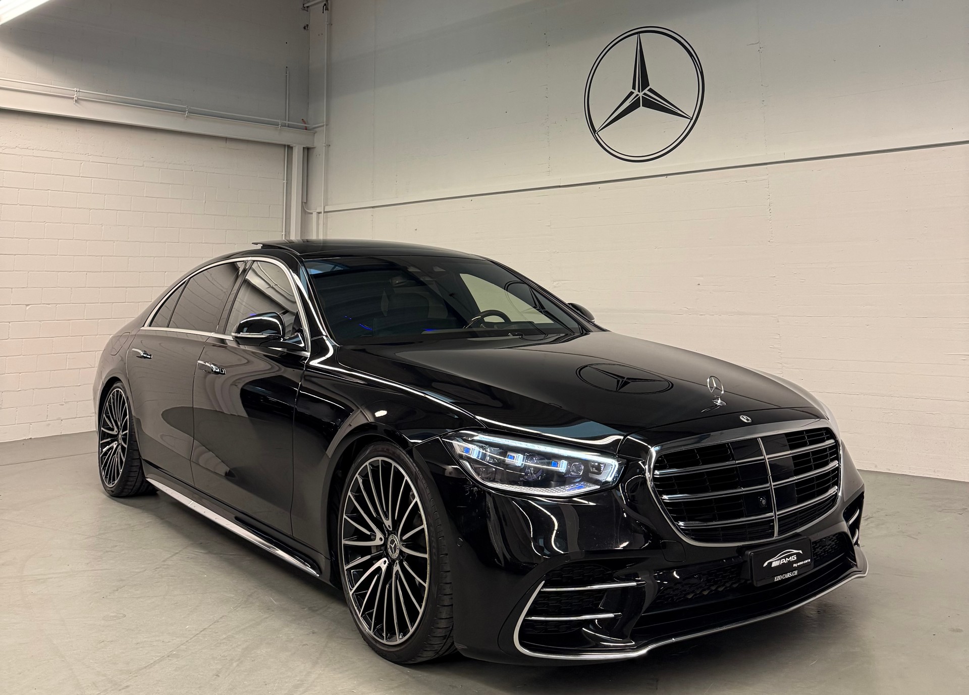 MERCEDES-BENZ S 400 d L 4Matic AMG Line 9G-Tronic Black Performance 2Jahre Garantie & Gratisservice-showroom-element-1