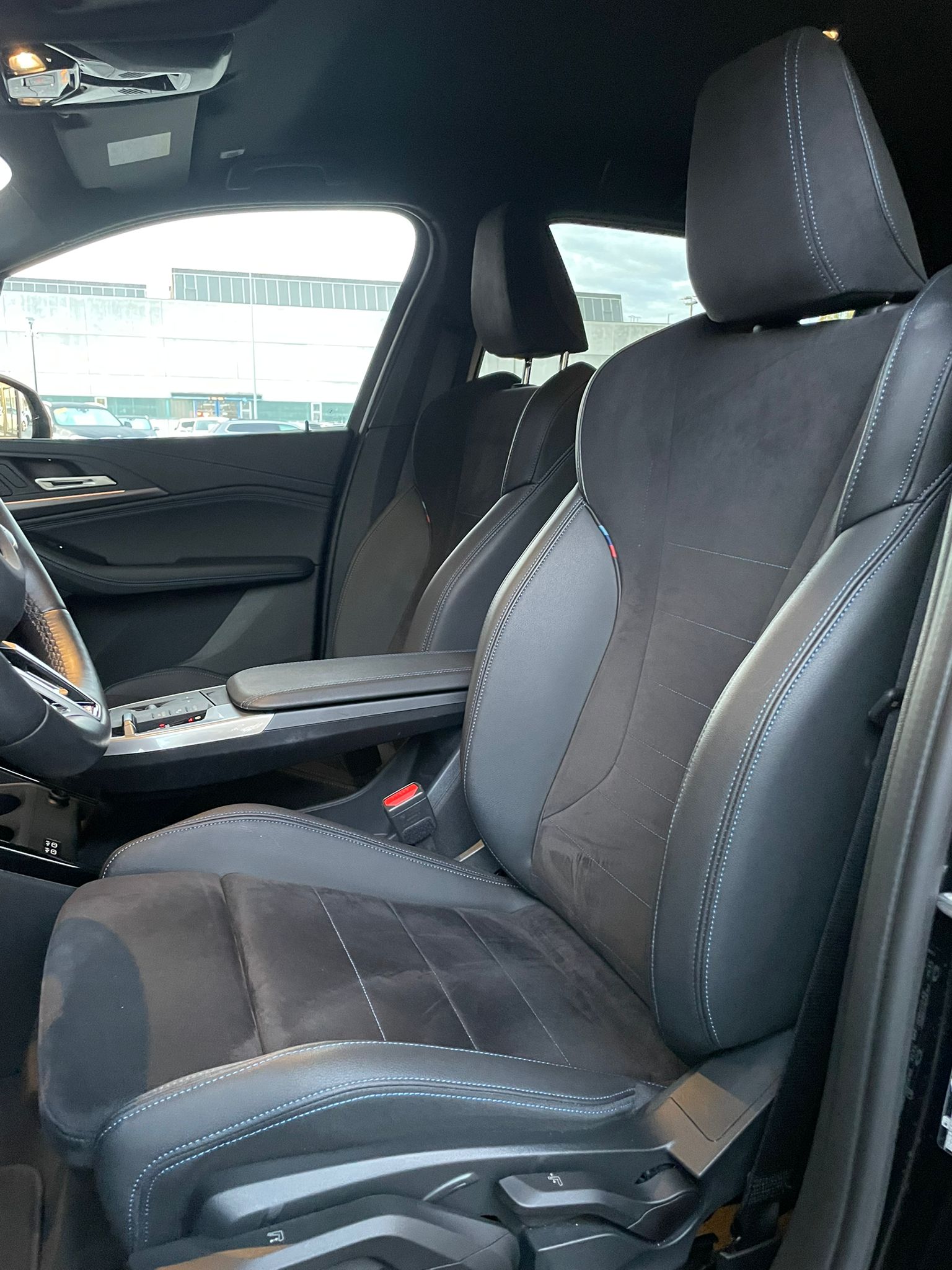 BMW 218d SDKG Active Tourer-image-5