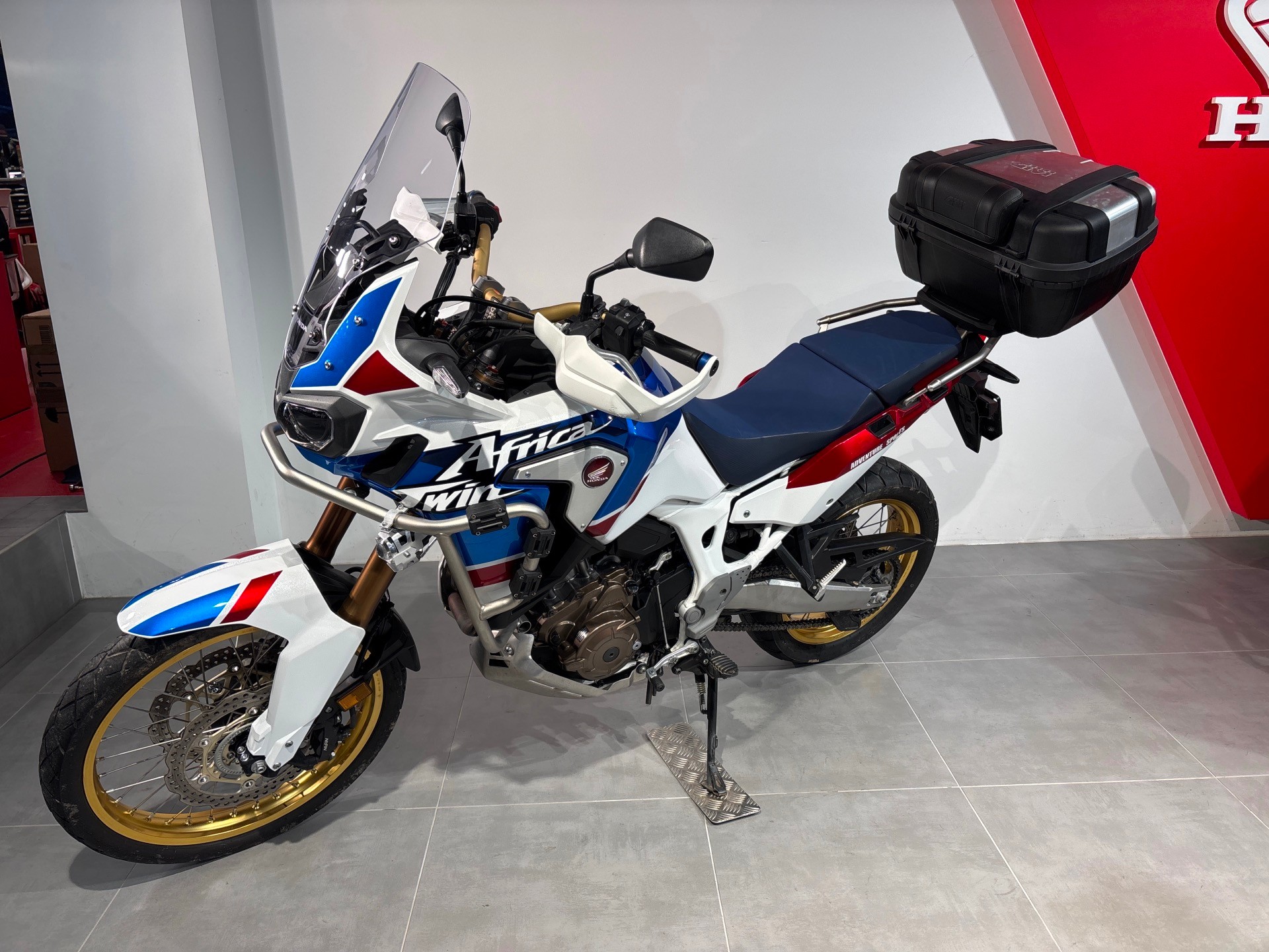 HONDA CRF 1000A Adventure Africa Twin-image-8
