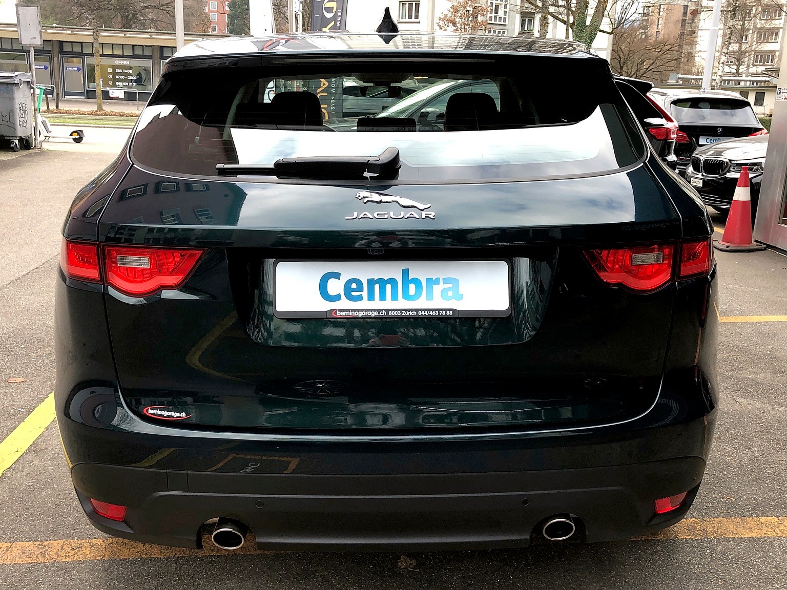 JAGUAR F-Pace 25d Portfolio AWD Automatik-showroom-element-2