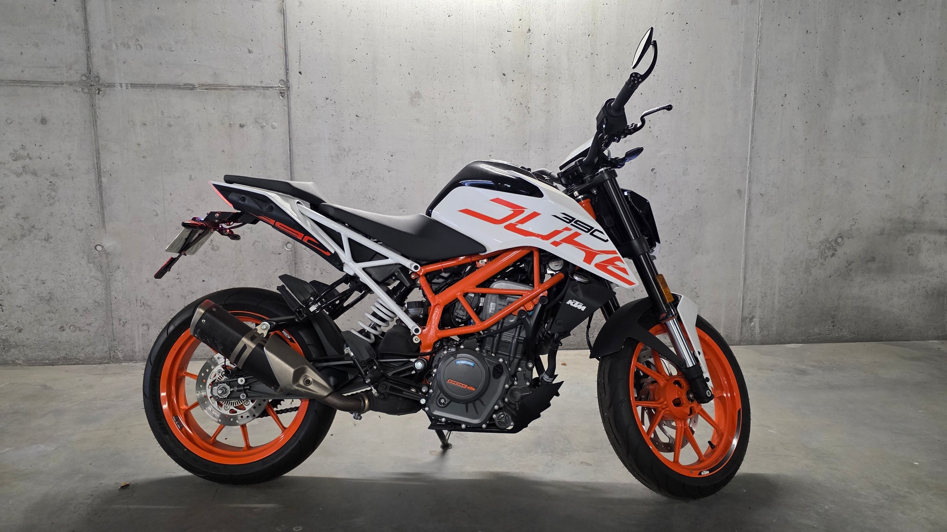 KTM 390 Duke ABS-image-2
