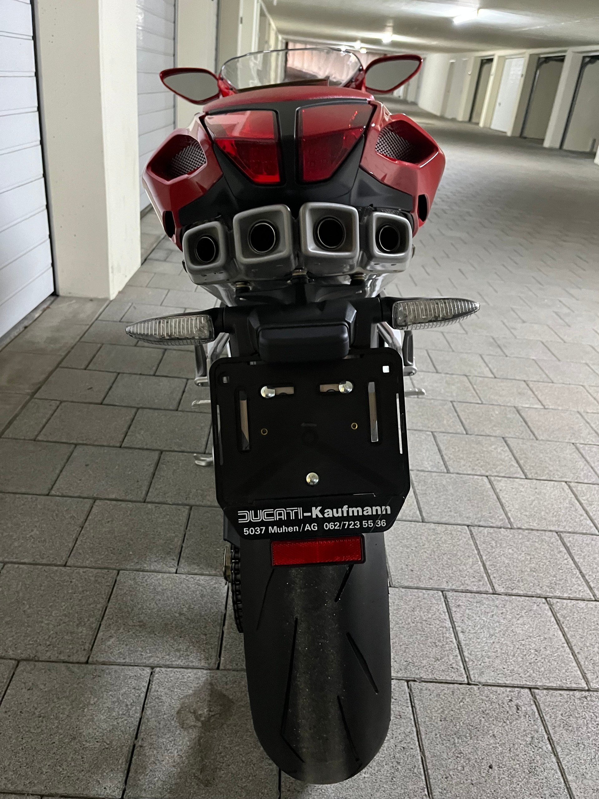 MV AGUSTA F4 1000-image-3