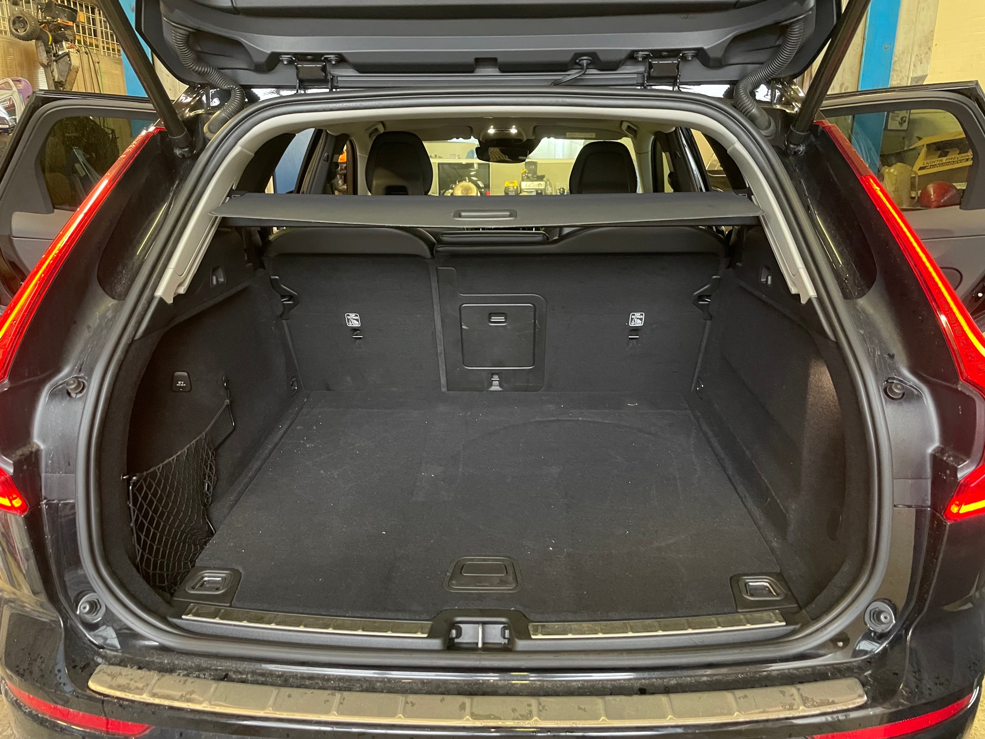 VOLVO XC60 D4 AWD Momentum Geartronic-image-12
