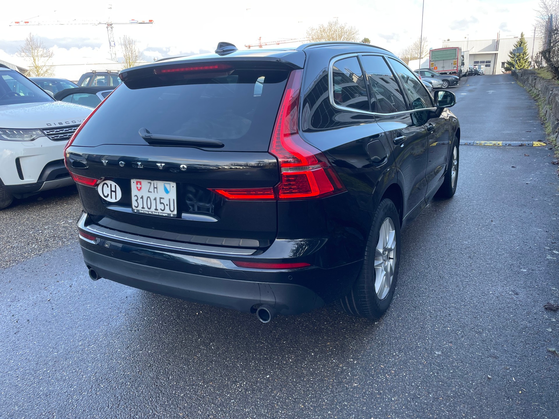 VOLVO XC60 D4 AWD Momentum Geartronic-image-3