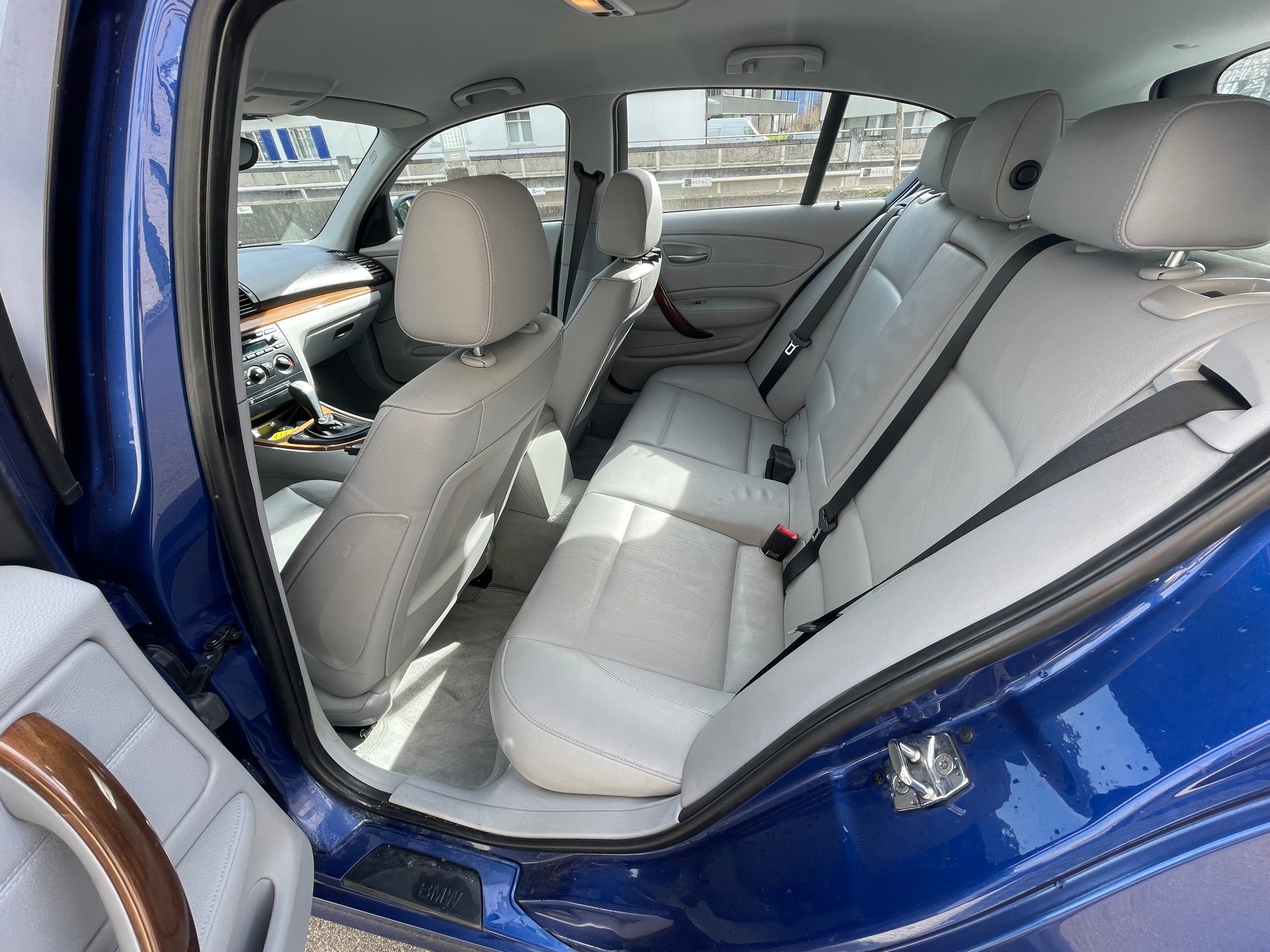 BMW 120i Steptronic-image-14